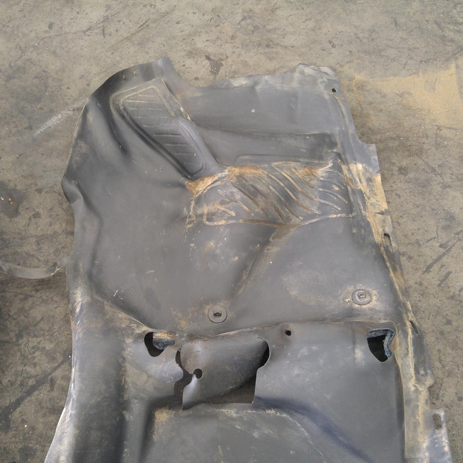 View Auto part Carpet Toyota Hilux 2016
