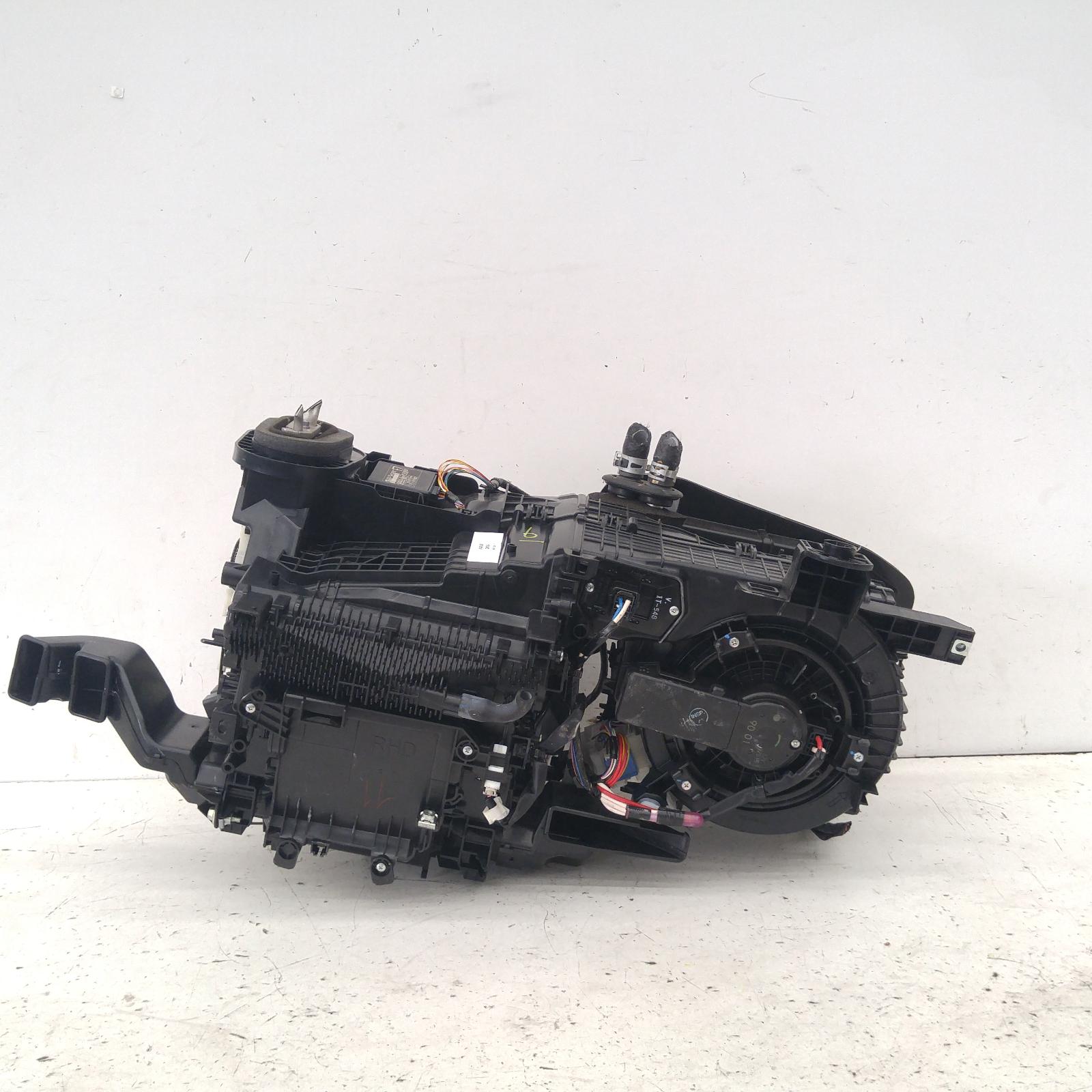 View Auto part Heater Core/Box Toyota Hilux 2016