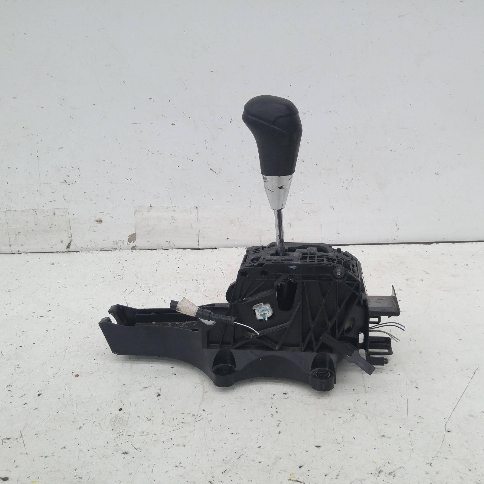 View Auto part Gear Stick/Shifter Toyota Hilux 2016