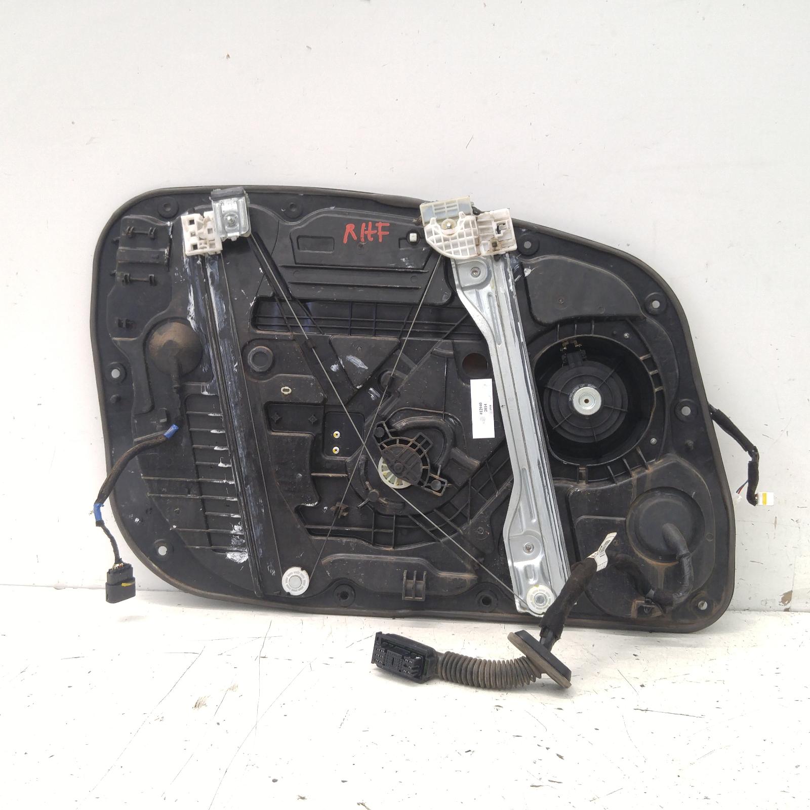 View Auto part Right Front Window Reg/Motor Hyundai I30 2014