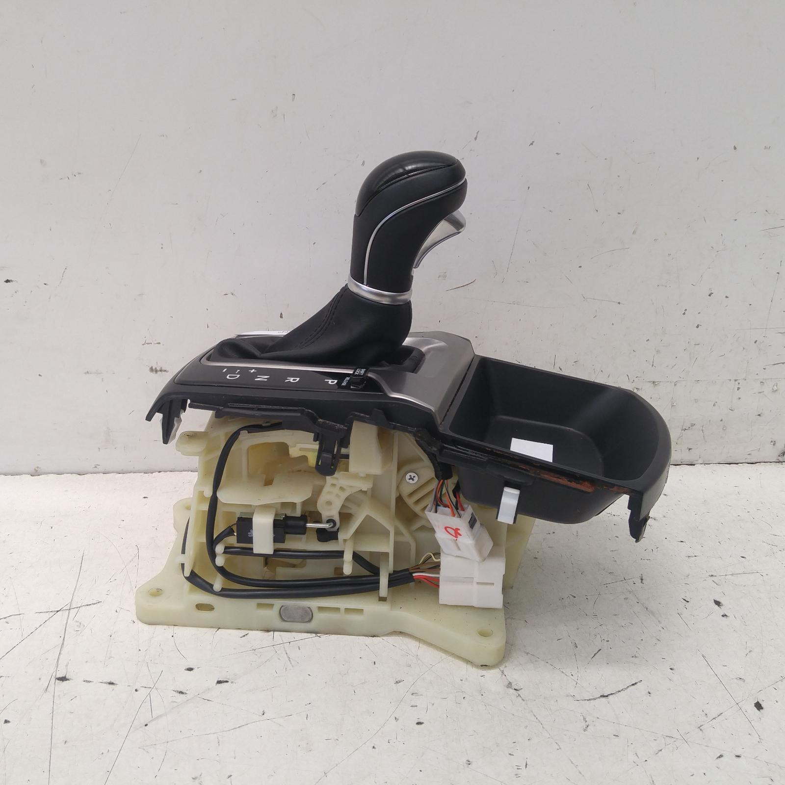 View Auto part Gear Stick/Shifter Hyundai I30 2014
