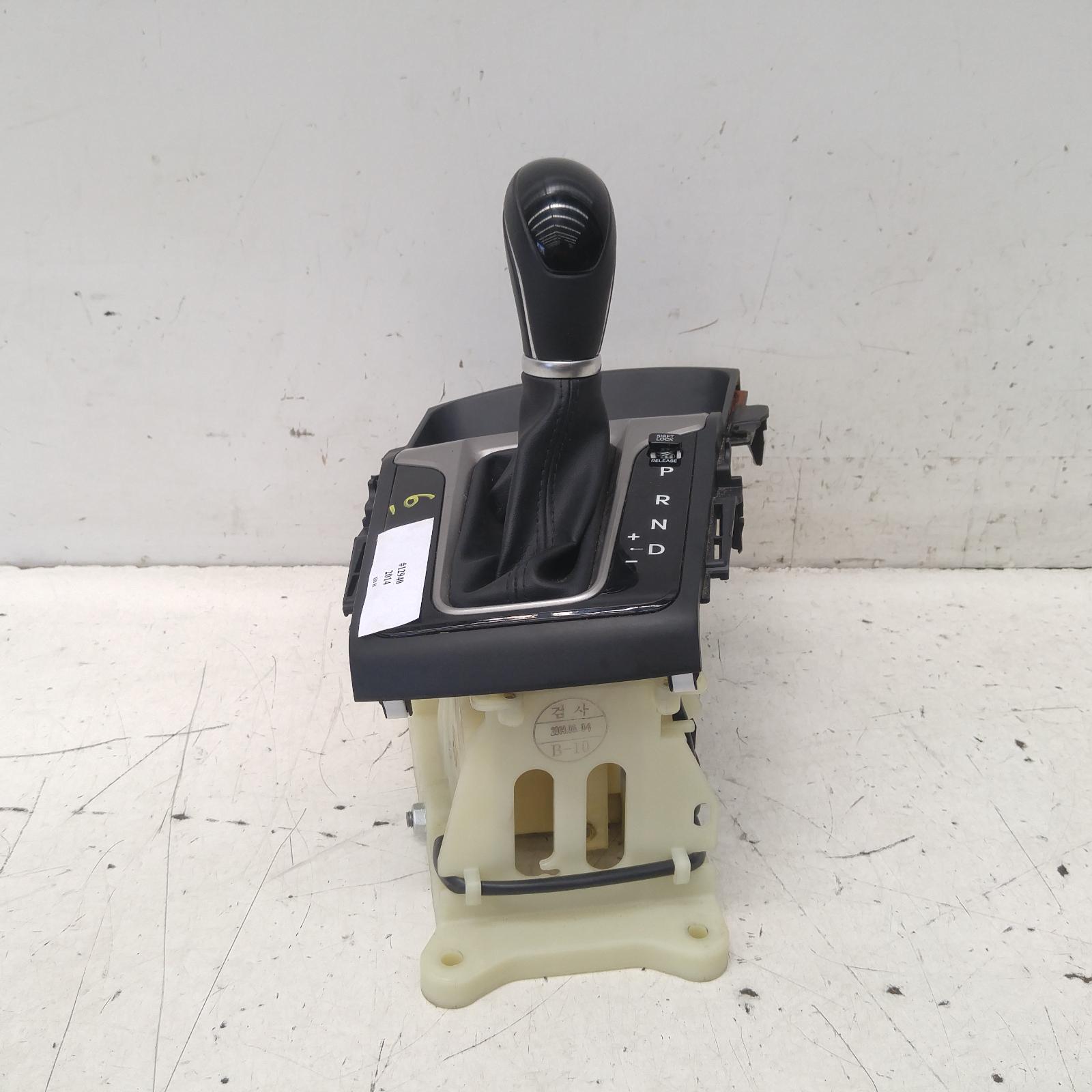 View Auto part Gear Stick/Shifter Hyundai I30 2014