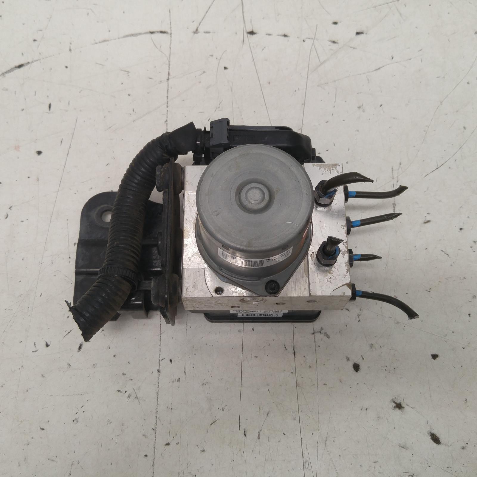 View Auto part Abs Pump/Modulator Hyundai I30 2014
