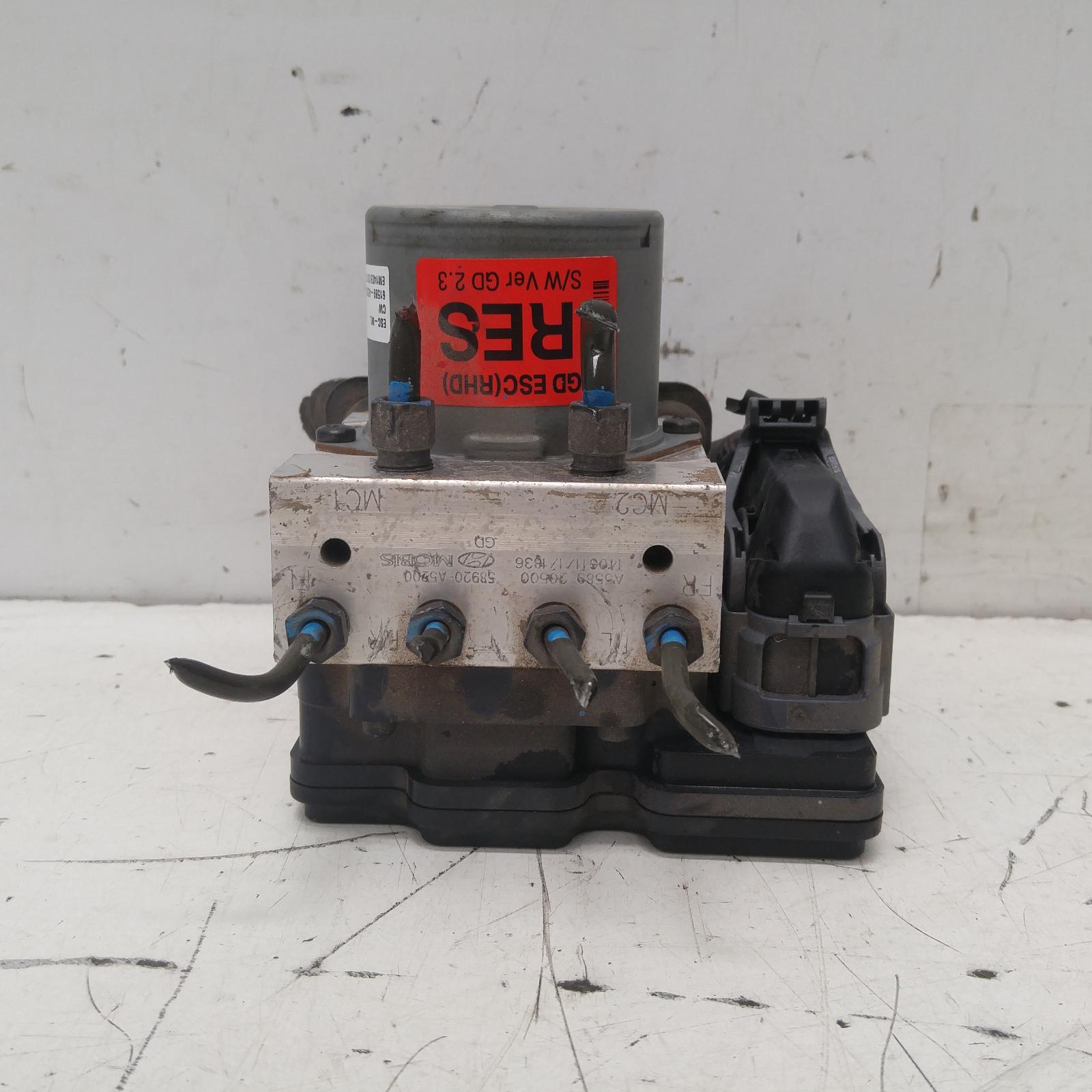 View Auto part Abs Pump/Modulator Hyundai I30 2014