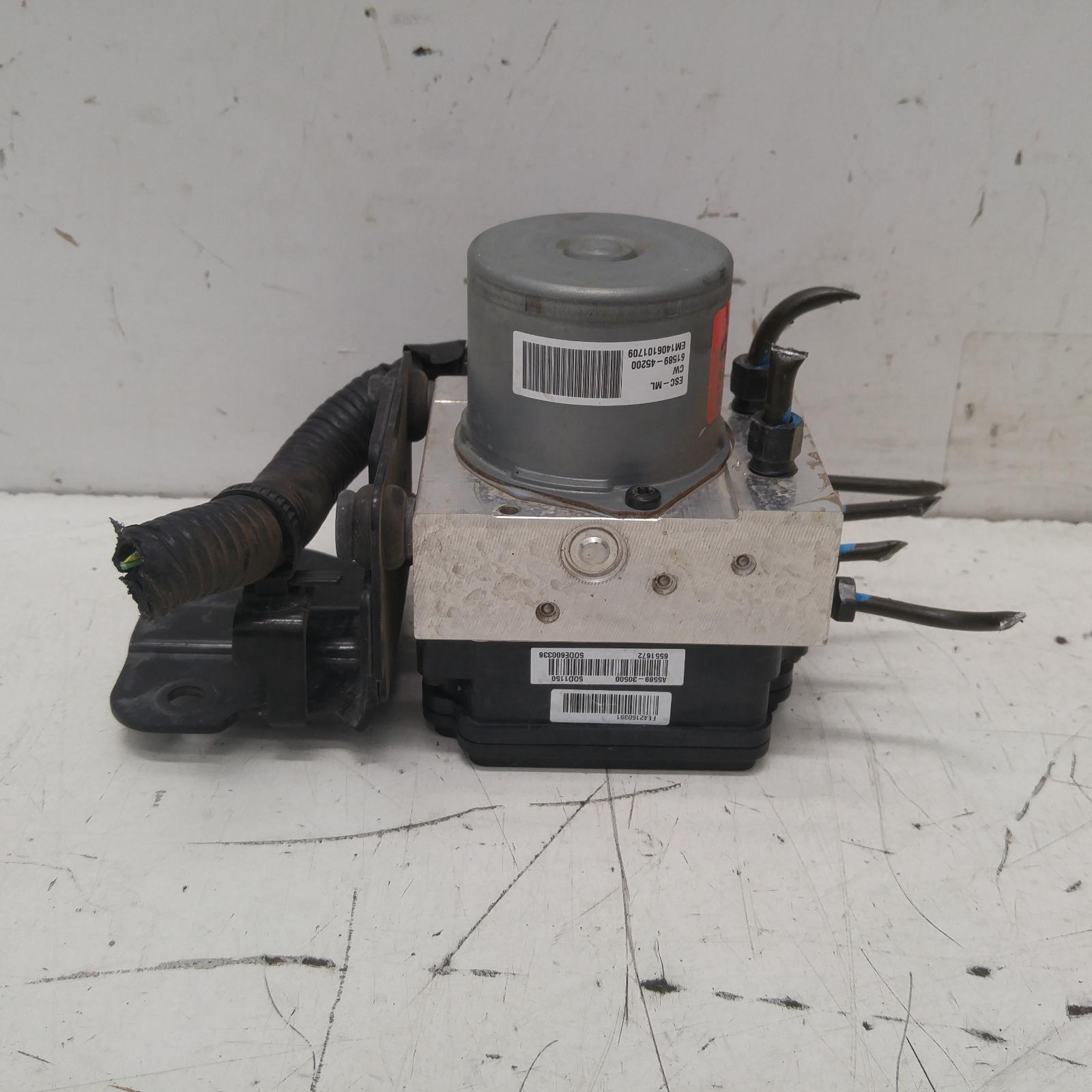 View Auto part Abs Pump/Modulator Hyundai I30 2014