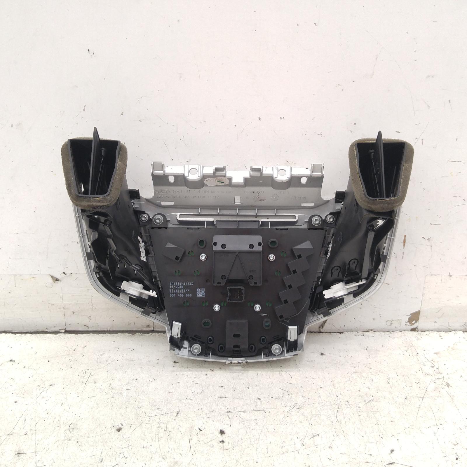 View Auto part Radio/Cd/Dvd/Sat/Tv Ford Fiesta 2009