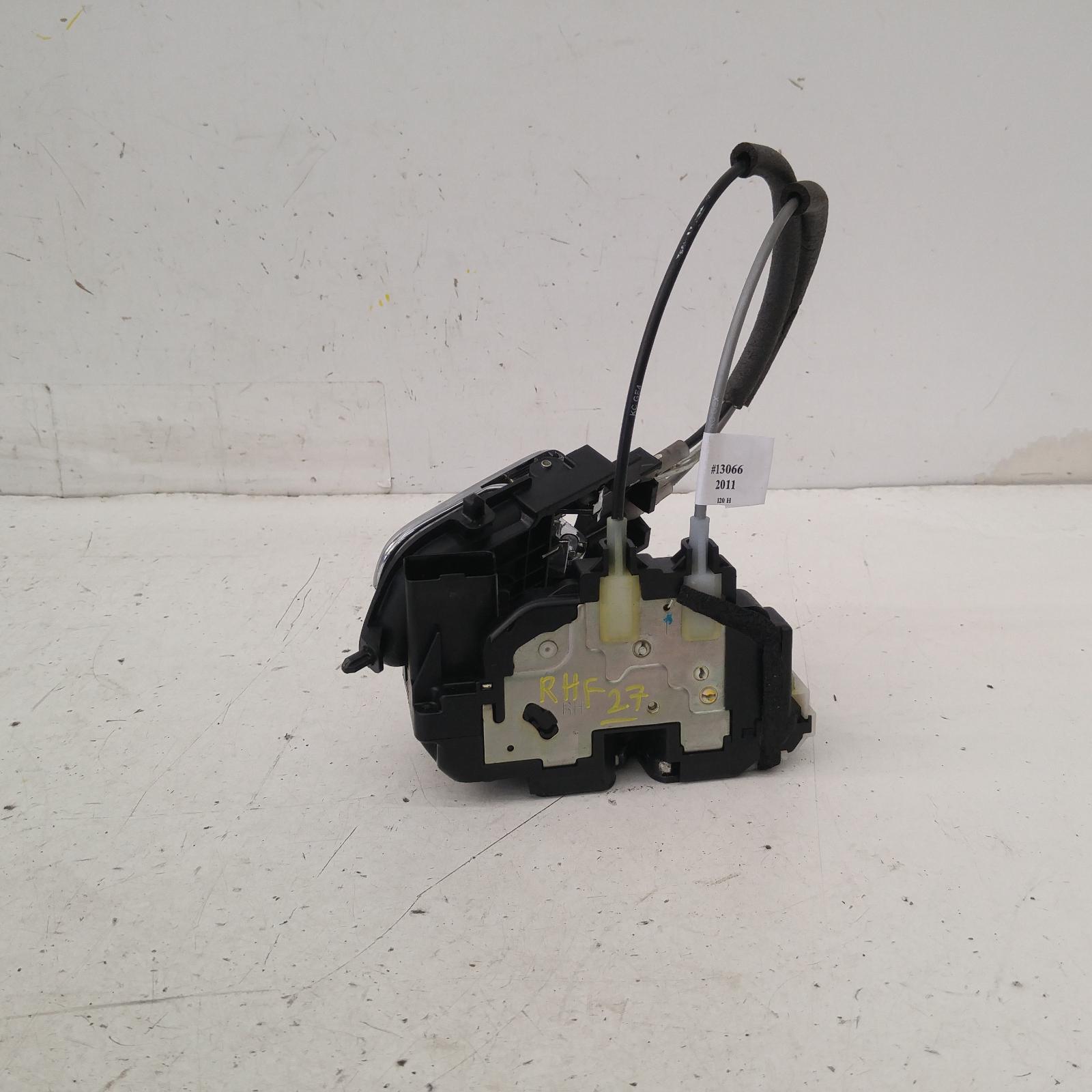 View Auto part Door/Boot/Gate Lock Hyundai I20 2011