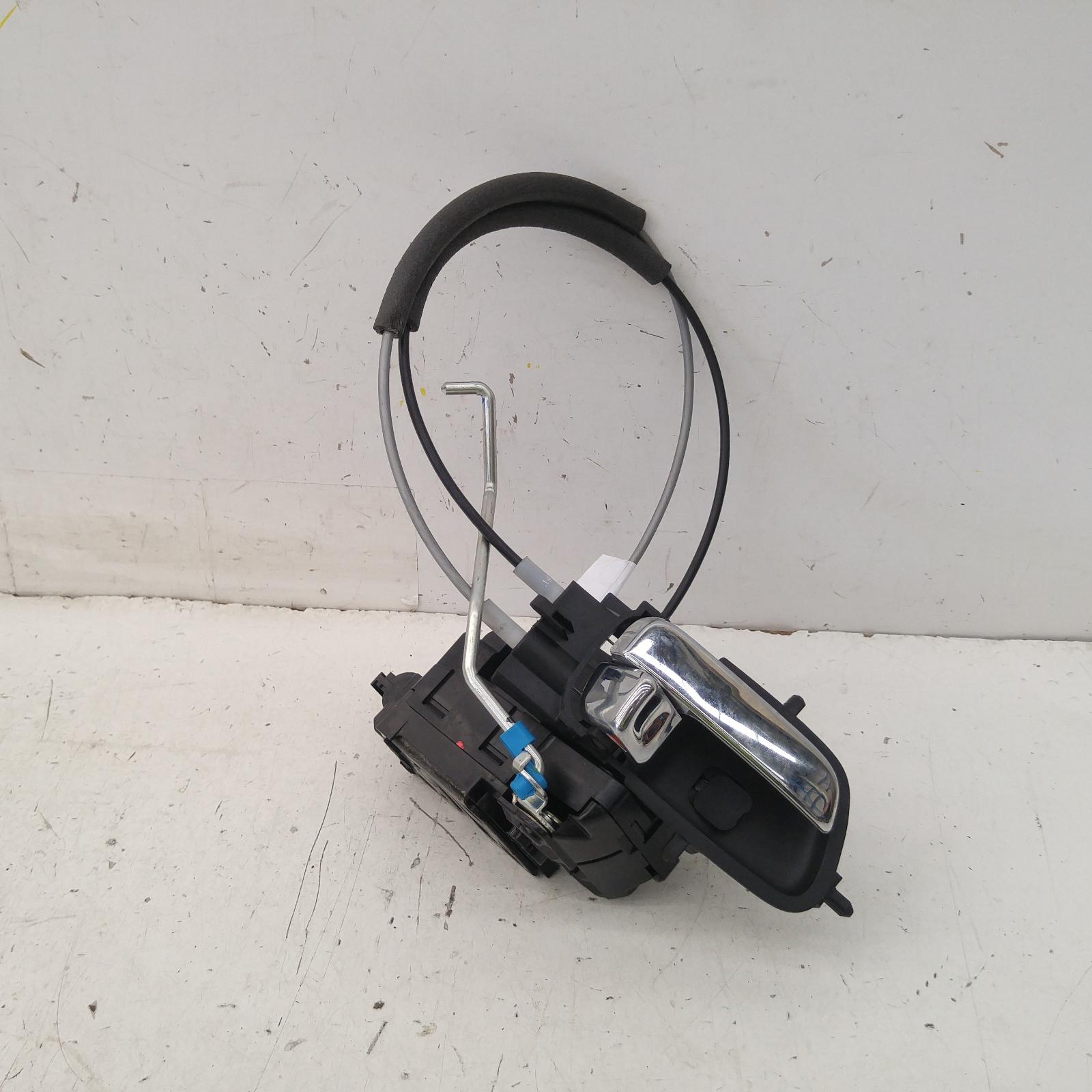 View Auto part Door/Boot/Gate Lock Hyundai I20 2011