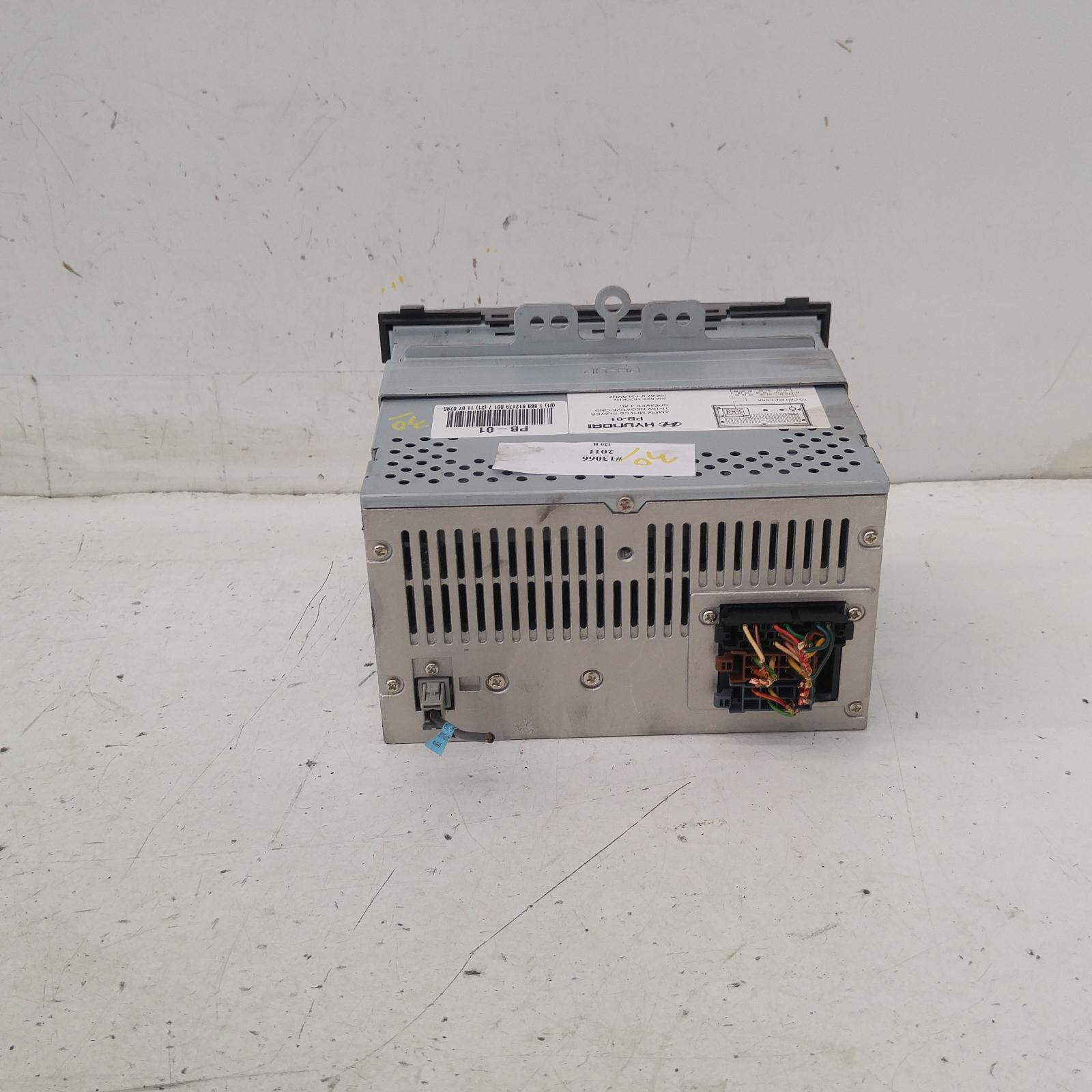 View Auto part Radio/Cd/Dvd/Sat/Tv Hyundai I20 2011