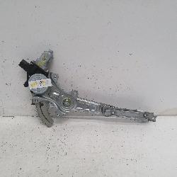 View Auto part Right Rear Wnd Reg/Motor Mitsubishi Outlander 2015
