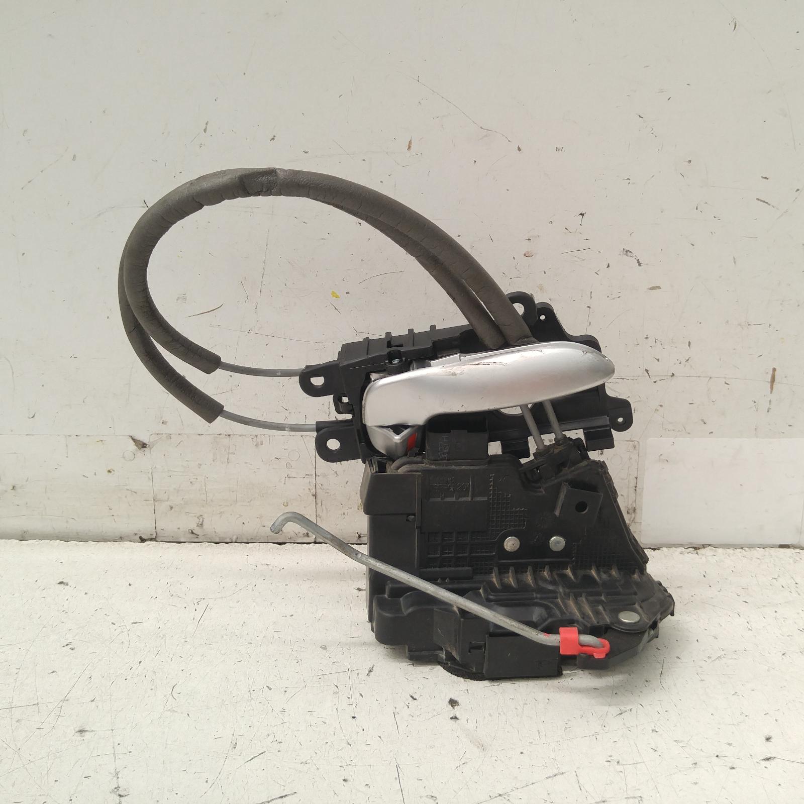 View Auto part Door/Boot/Gate Lock Kia Cerato 2016