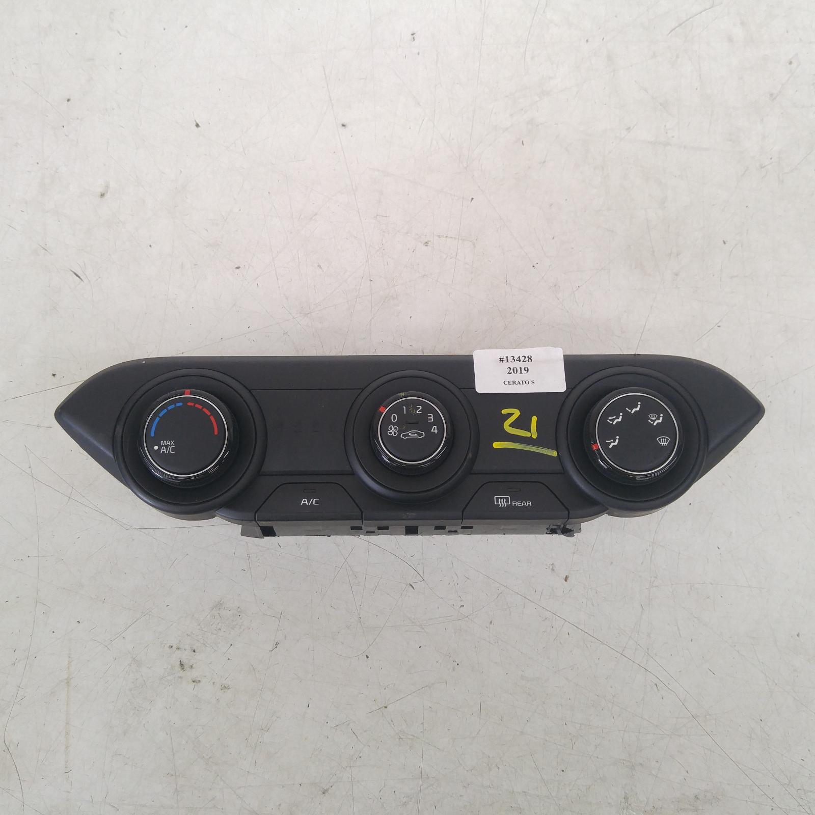 View Auto part Heater/Ac Controls Kia Cerato 2019