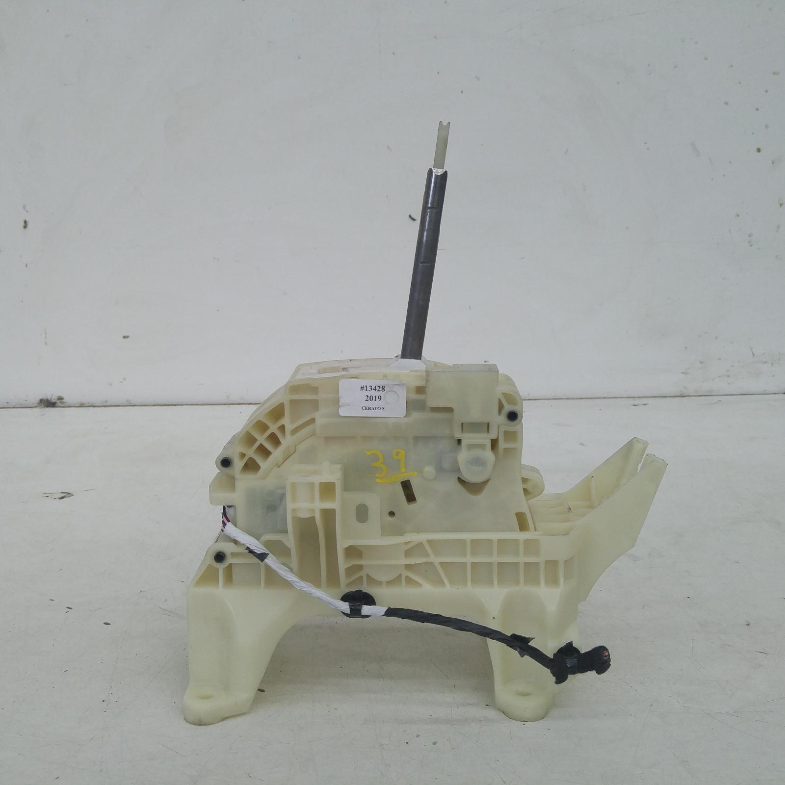 View Auto part Gear Stick/Shifter Kia Cerato 2019