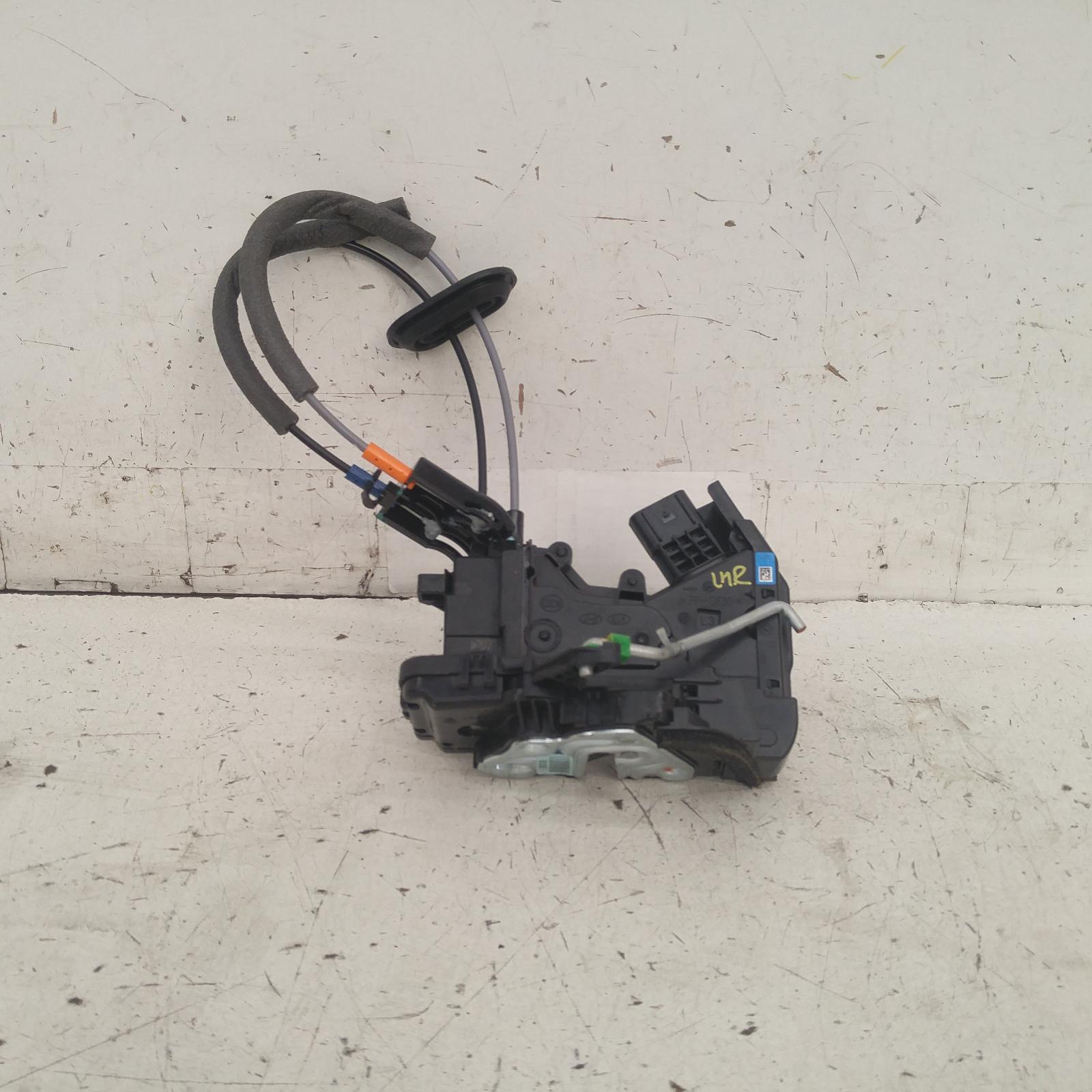 View Auto part Door/Boot/Gate Lock Kia Cerato 2019