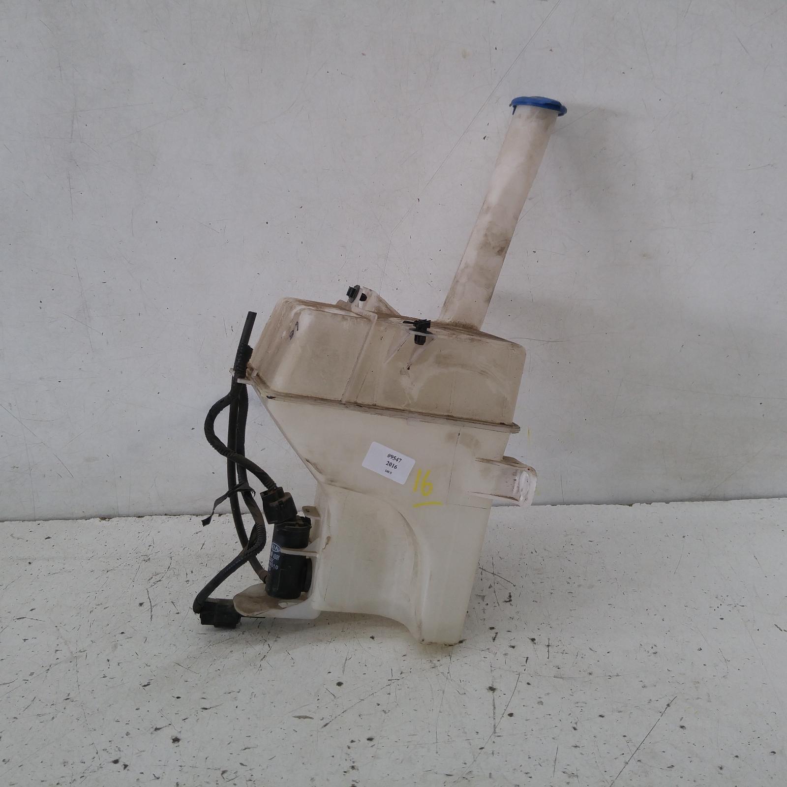 2016 Hyundai I40 Washer Bottle View Auto part Washer Bottle Hyundai I40 2016