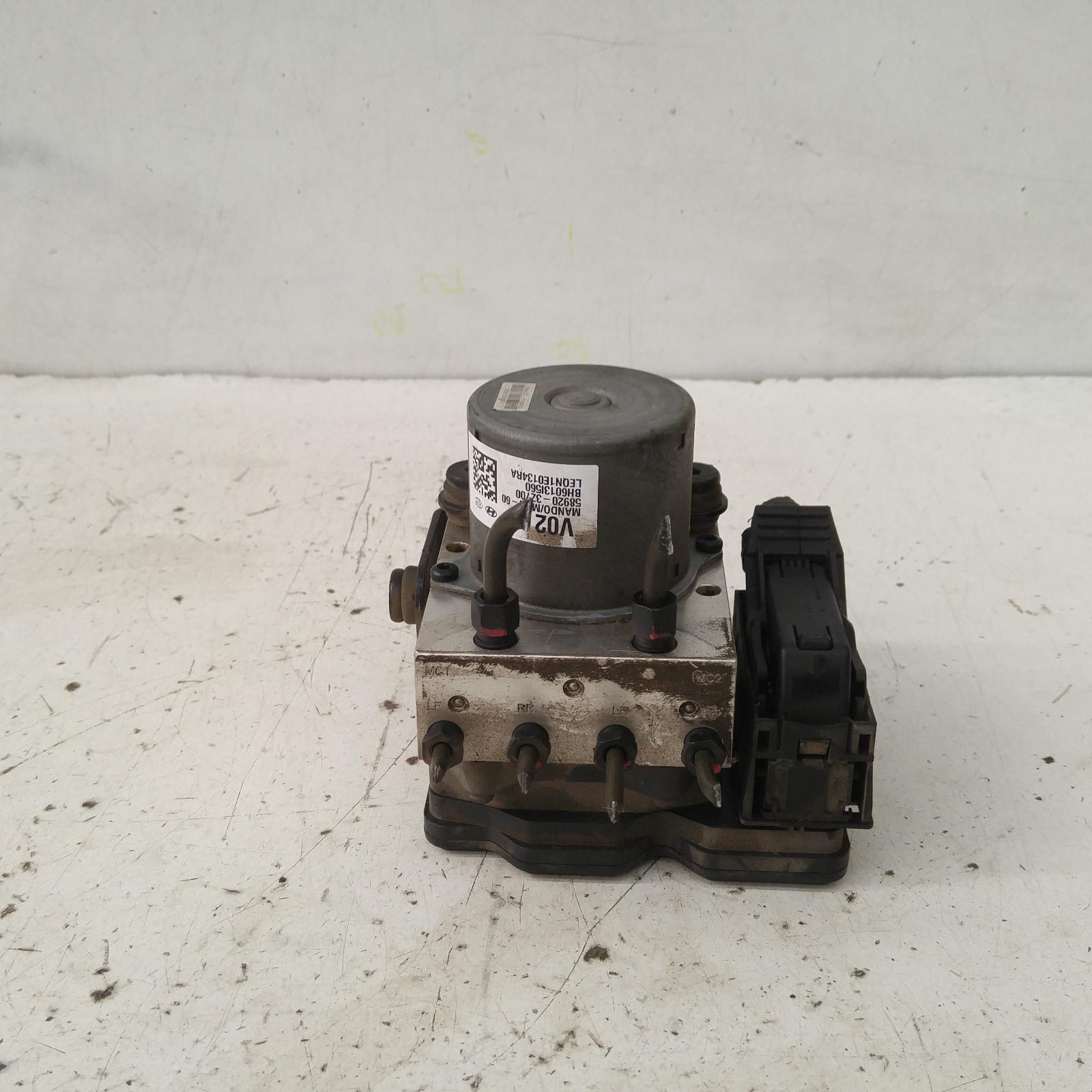 2016 Hyundai I40 Abs Pump/Modulator View Auto part Abs Pump/Modulator Hyundai I40 2016