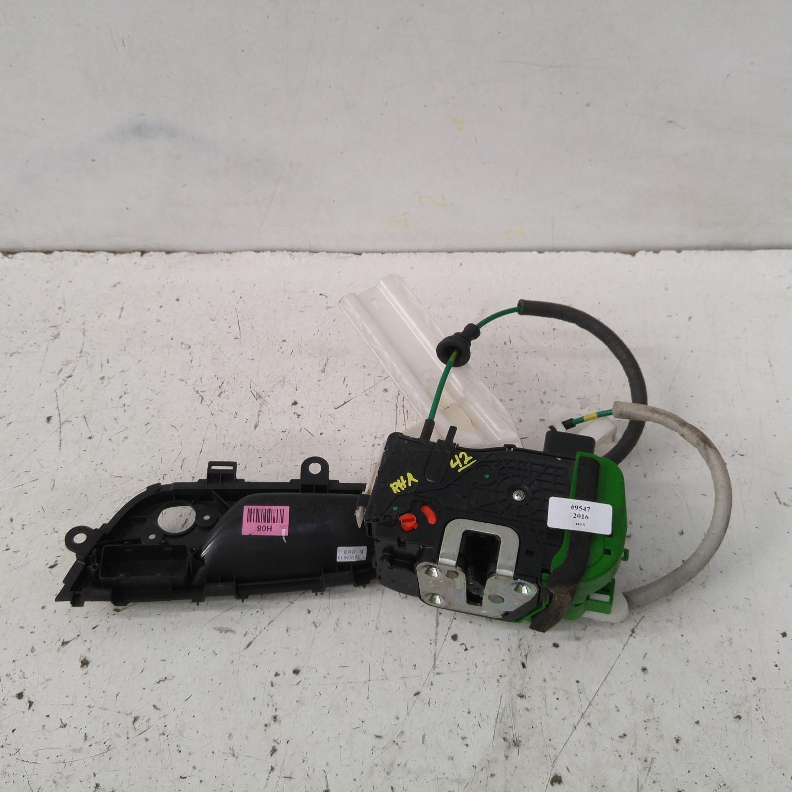 View Auto part Door/Boot/Gate Lock Hyundai I40 2016