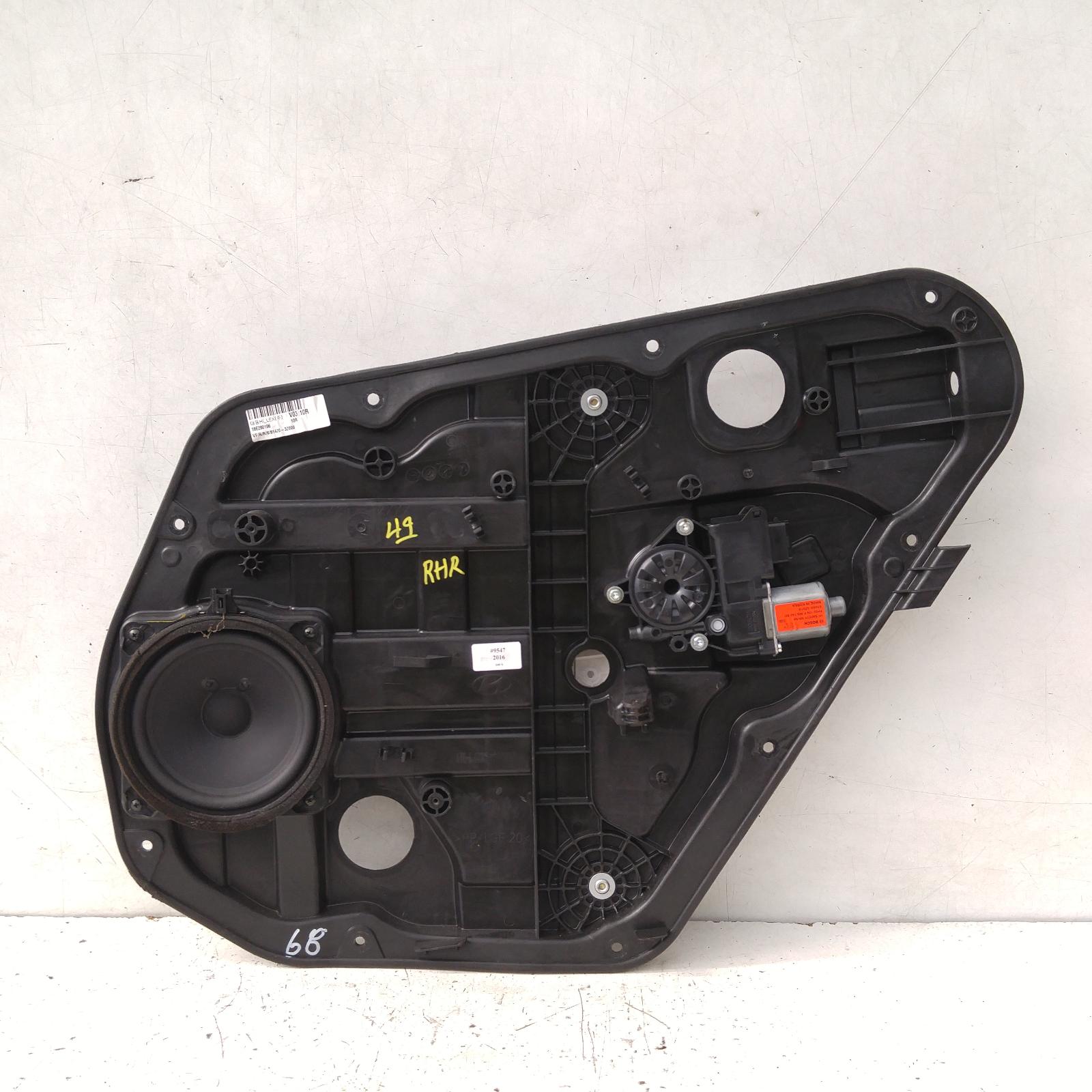 2016 Hyundai I40 Right Rear Wnd Reg/Motor View Auto part Right Rear Wnd Reg/Motor Hyundai I40 2016
