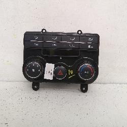 View Auto part Heater/Ac Controls Hyundai I30 2010