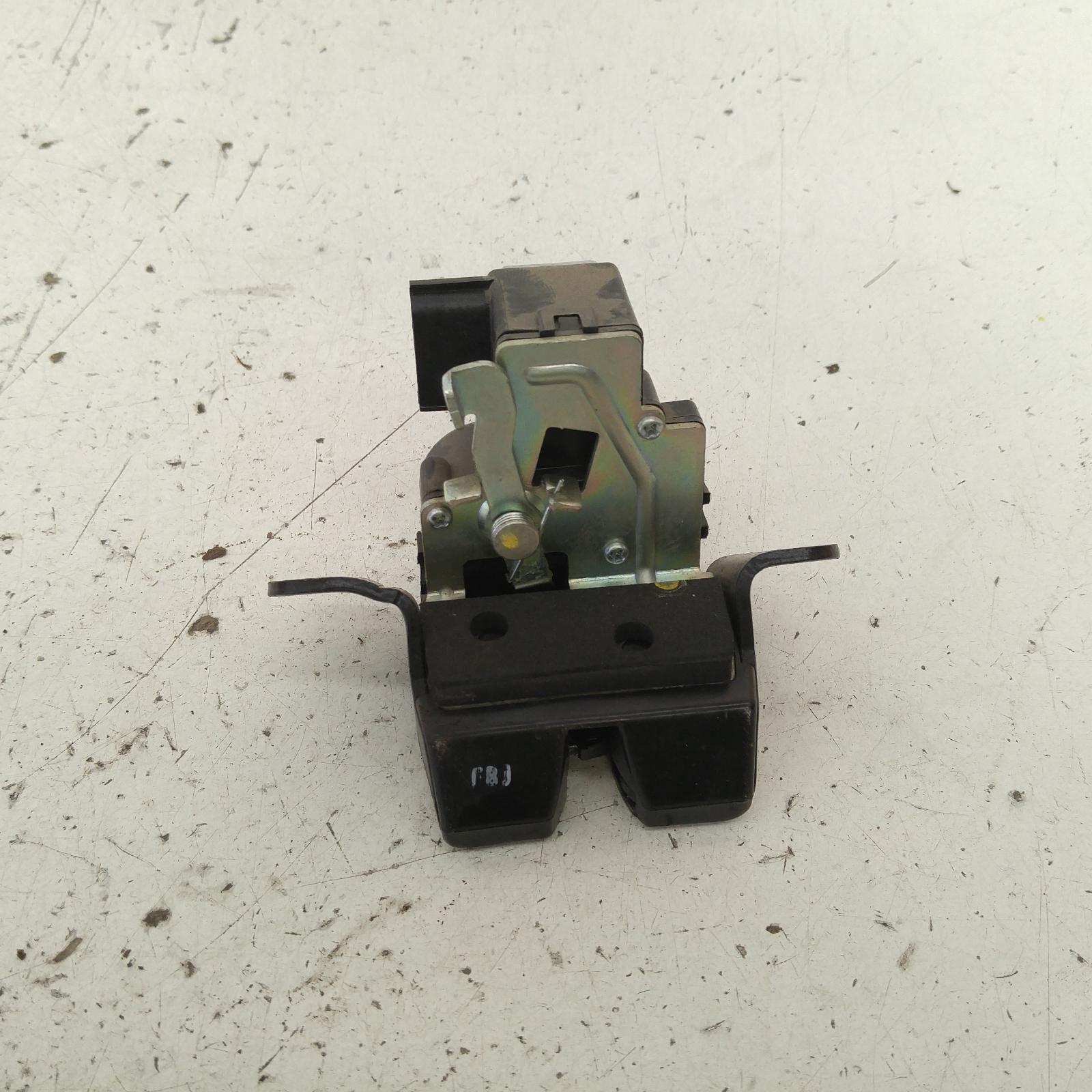 View Auto part Door/Boot/Gate Lock Hyundai I30 2010