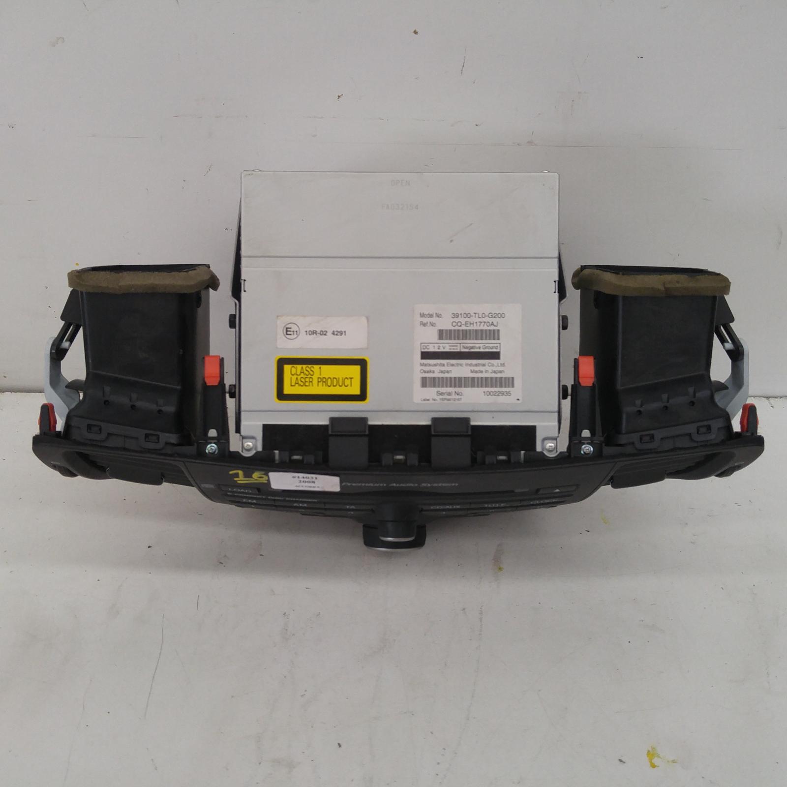 View Auto part Radio/Cd/Dvd/Sat/Tv Honda Accord 2008