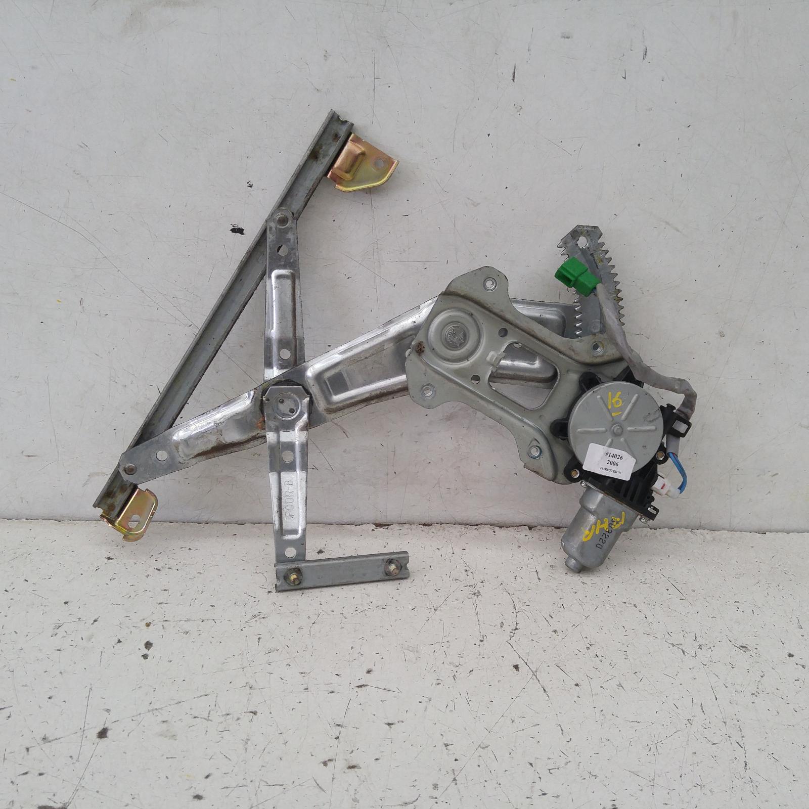 View Auto part Right Rear Wnd Reg/Motor Subaru Forester 2006