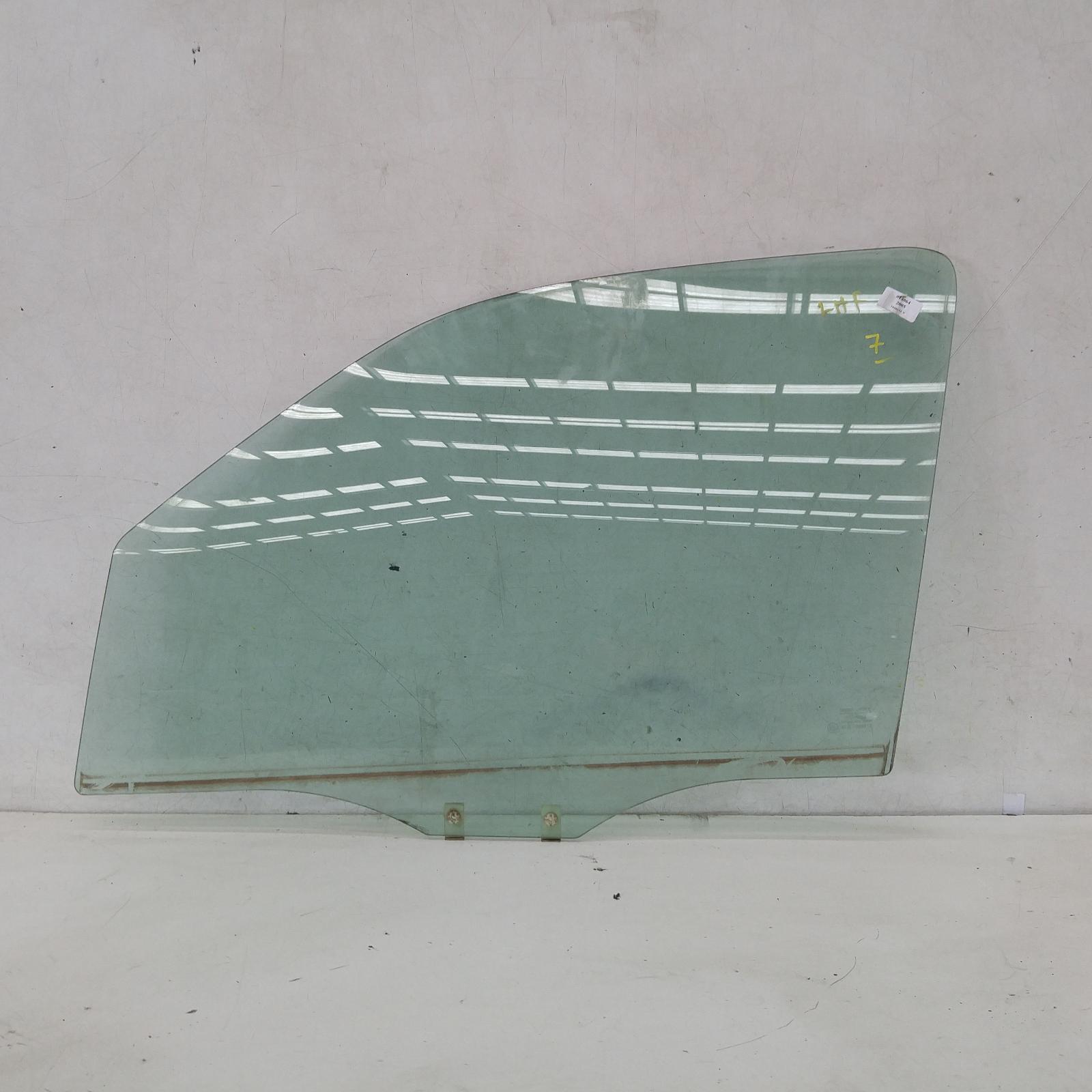 View Auto part Left Front Door Window Mazda Tribute 2005