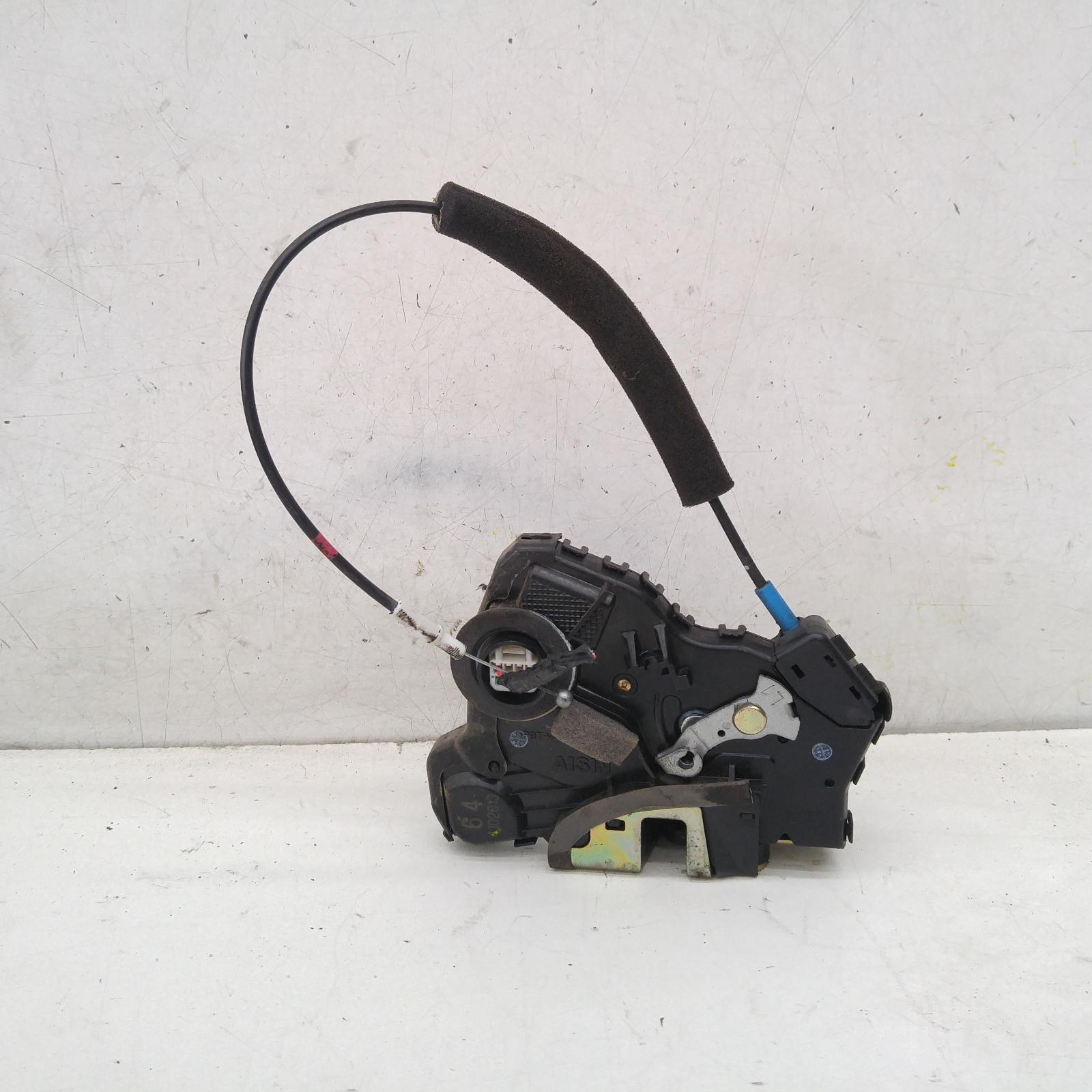 View Auto part Door/Boot/Gate Lock Toyota Prado 2004