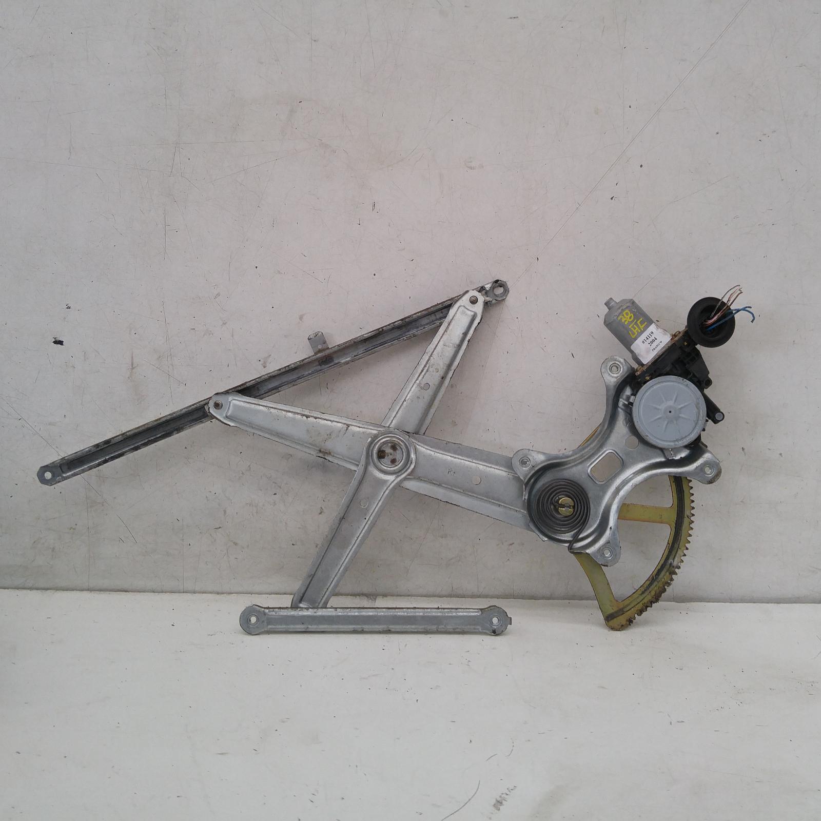 View Auto part Left Front Window Reg/Motor Toyota Prado 2004