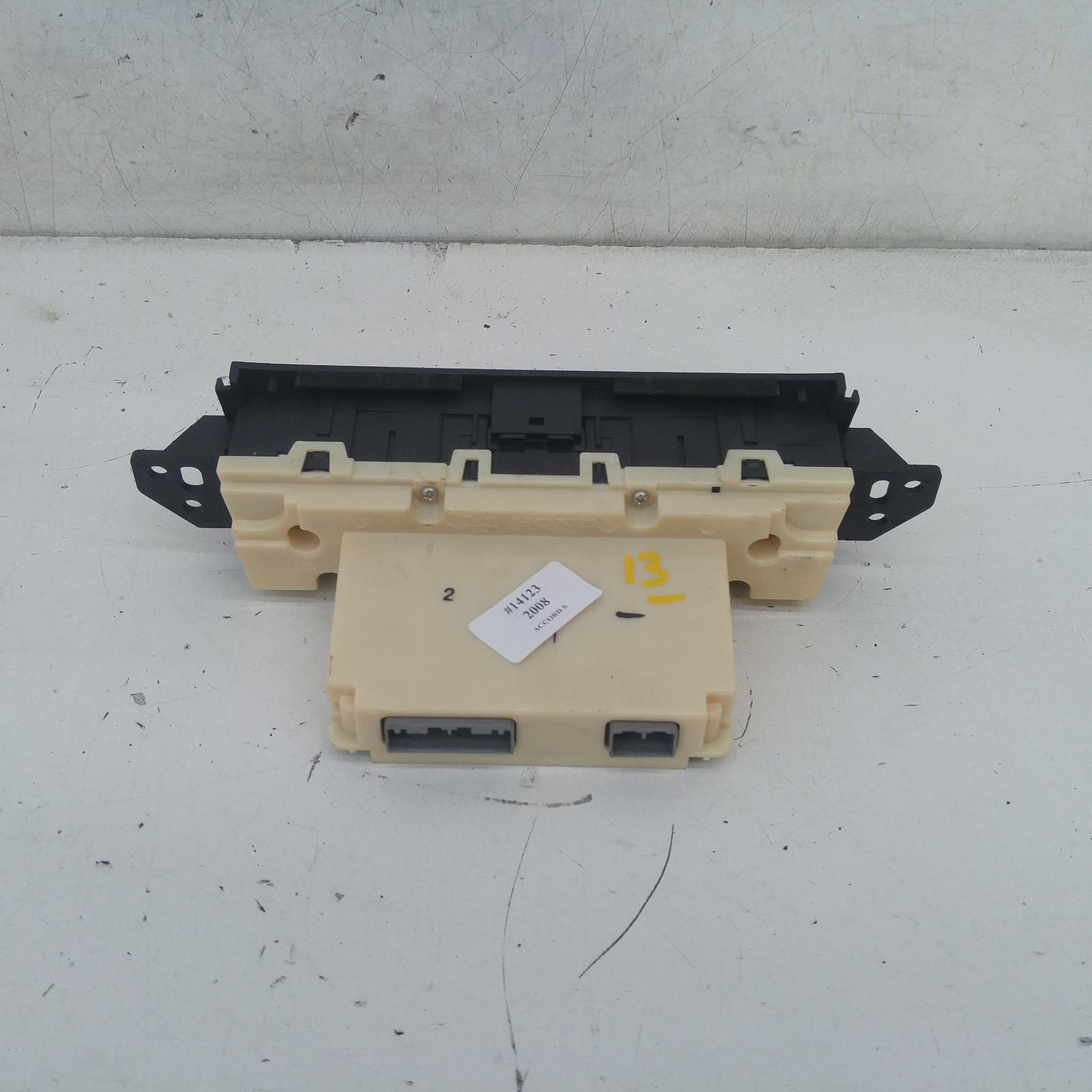 View Auto part Heater/Ac Controls Honda Accord 2008