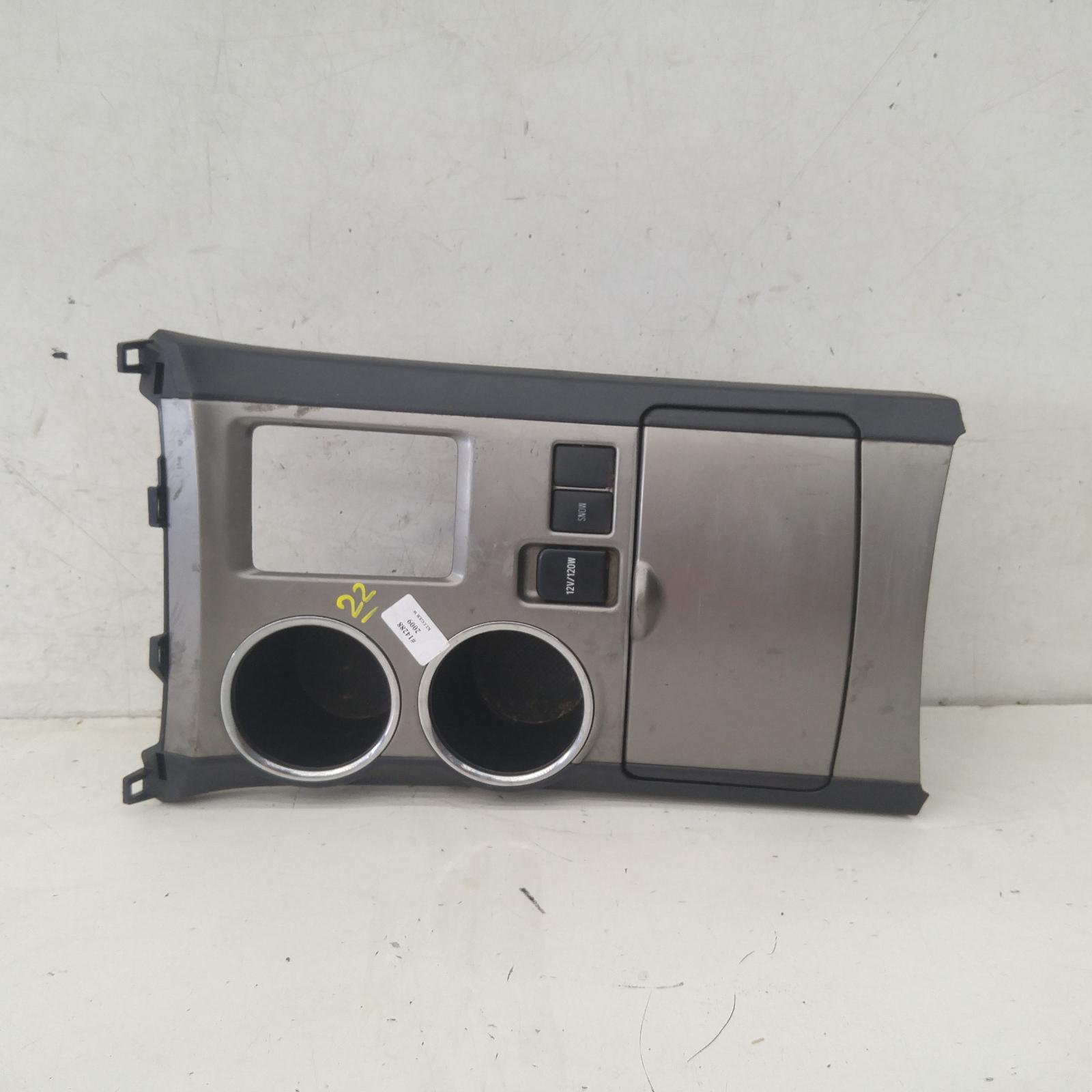 View Auto part Console Toyota Kluger 2009