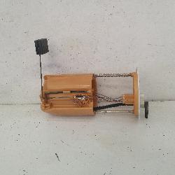 View Auto part Fuel Pump Toyota Kluger 2009