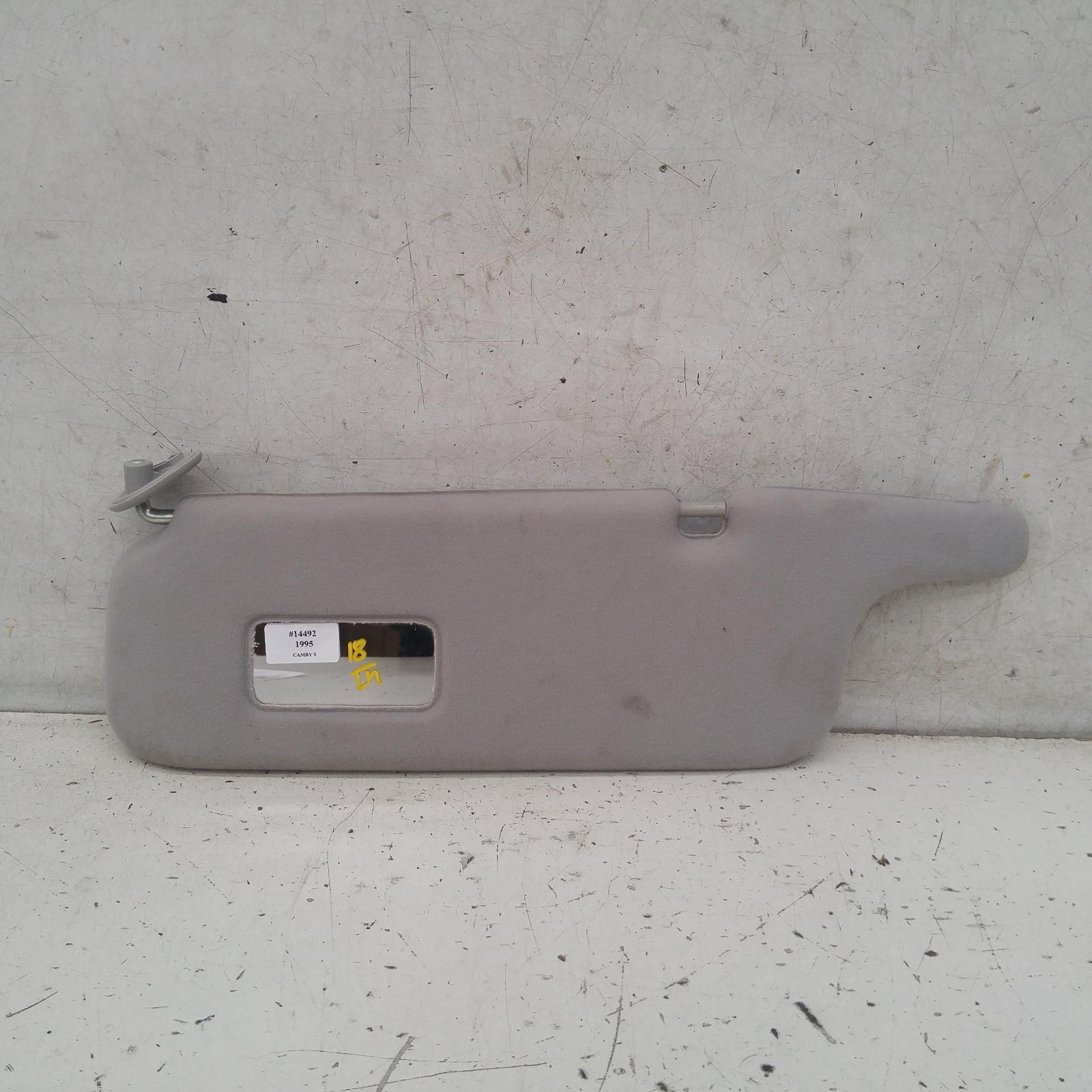View Auto part Sunvisor Toyota Camry 1995