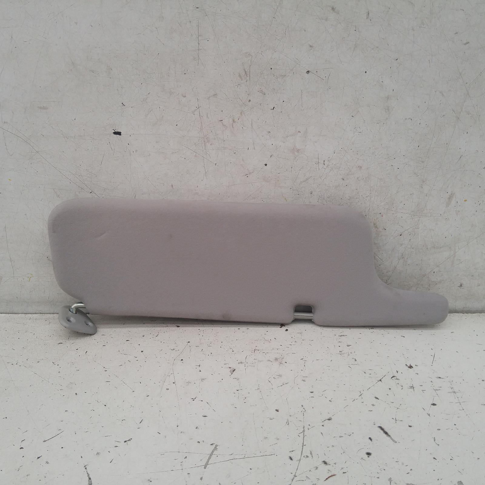 View Auto part Sunvisor Toyota Camry 1995