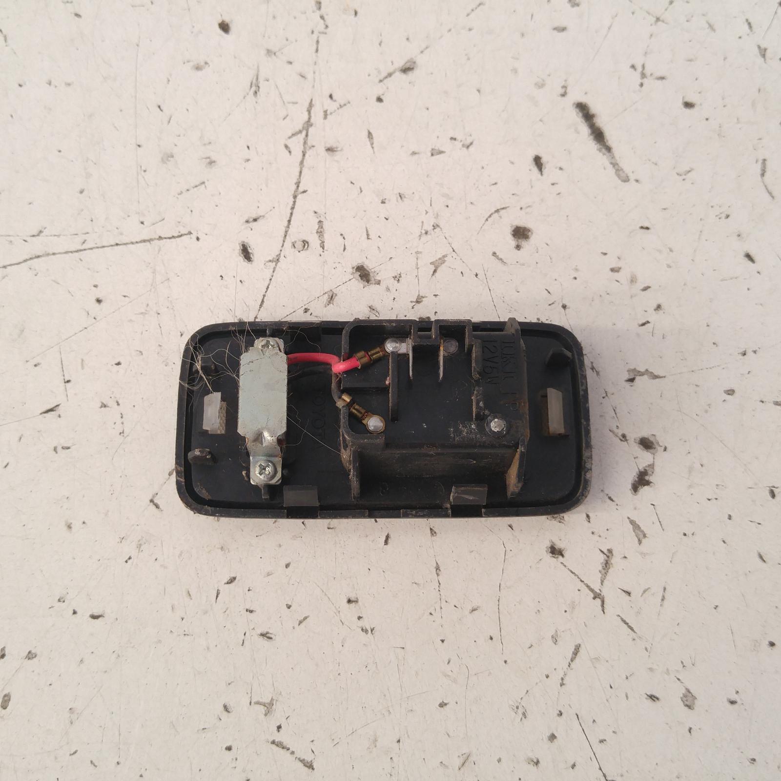 View Auto part Courtesy Light Toyota Hiace 2011