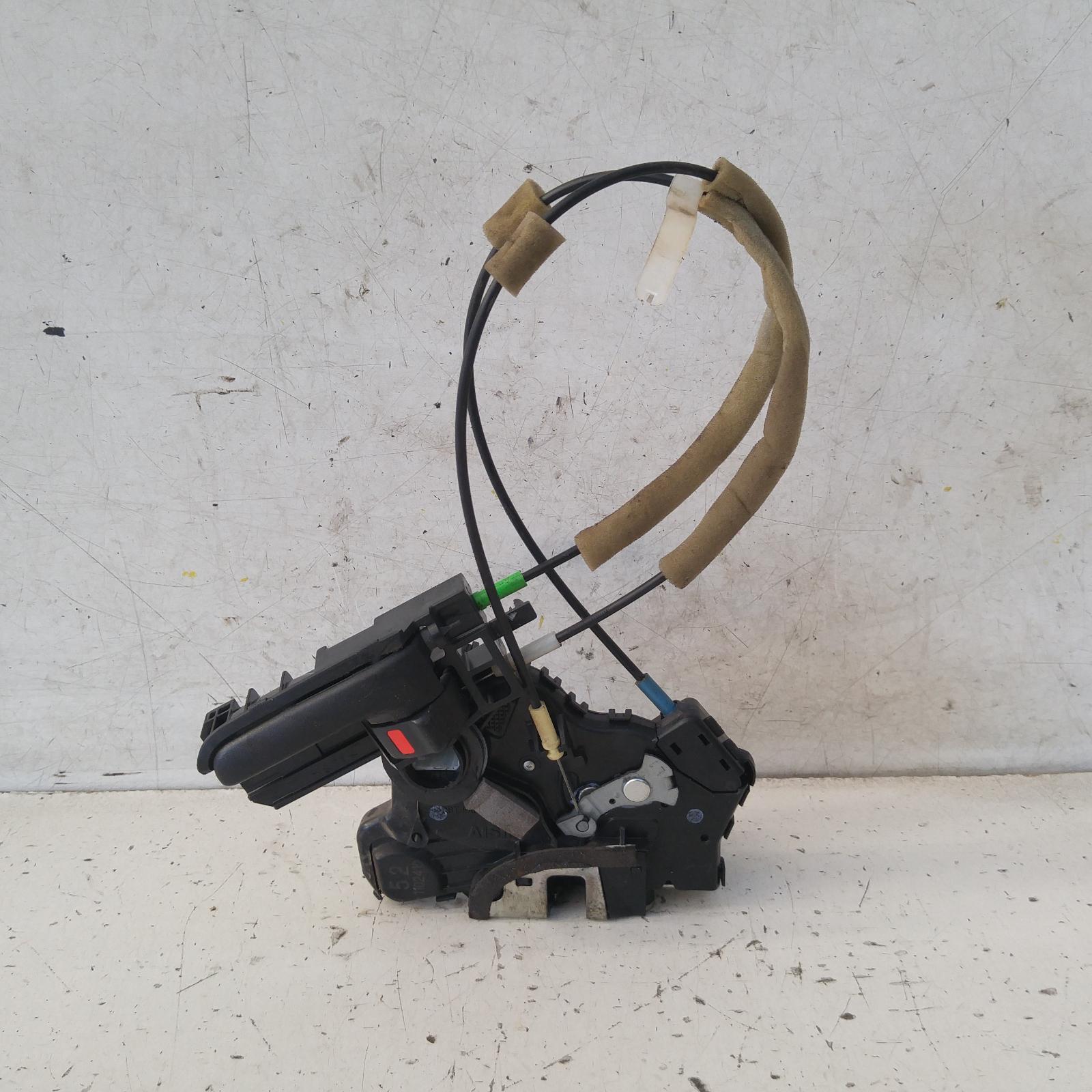 View Auto part Door/Boot/Gate Lock Toyota Hiace 2011