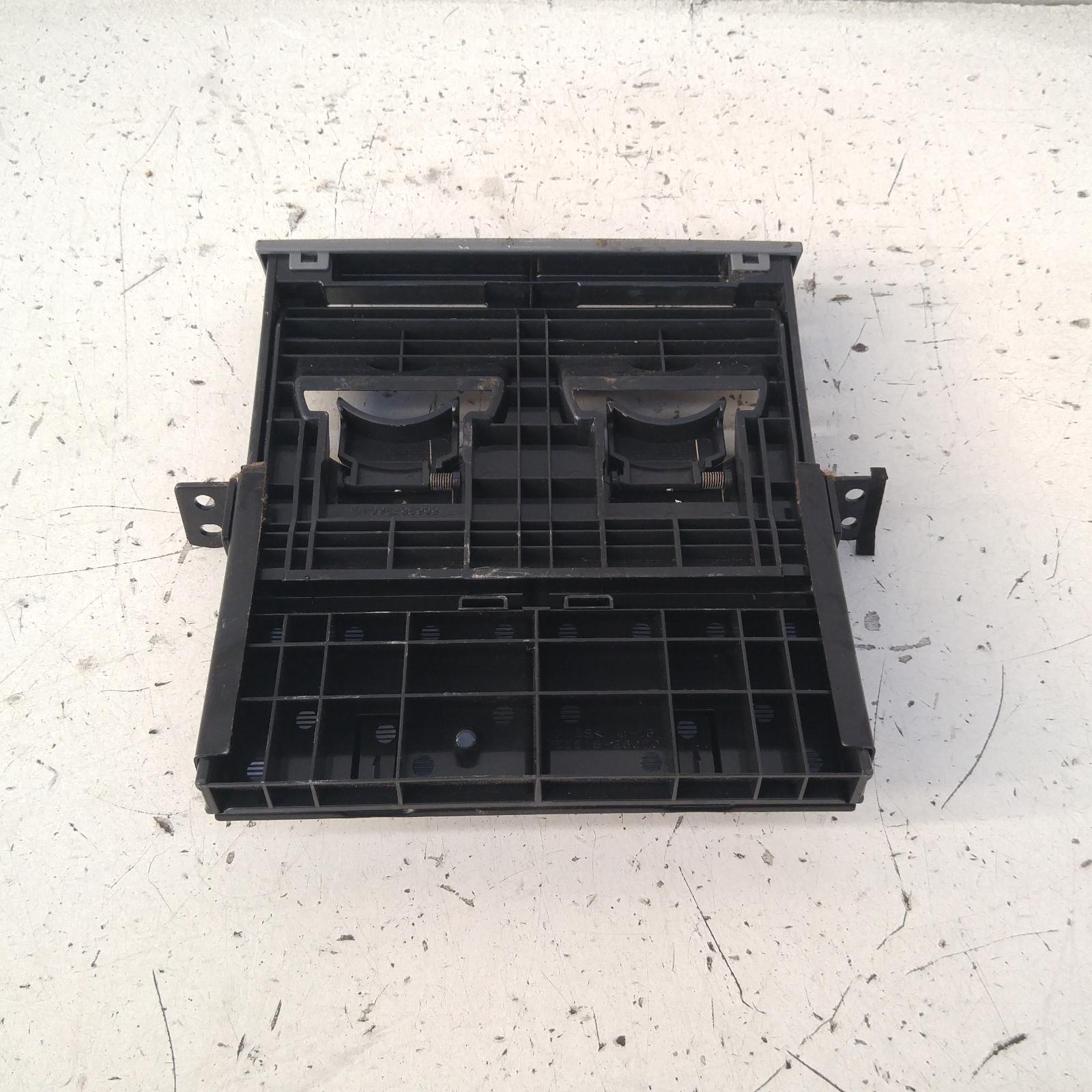 View Auto part Trim Panel Toyota Hiace 2011