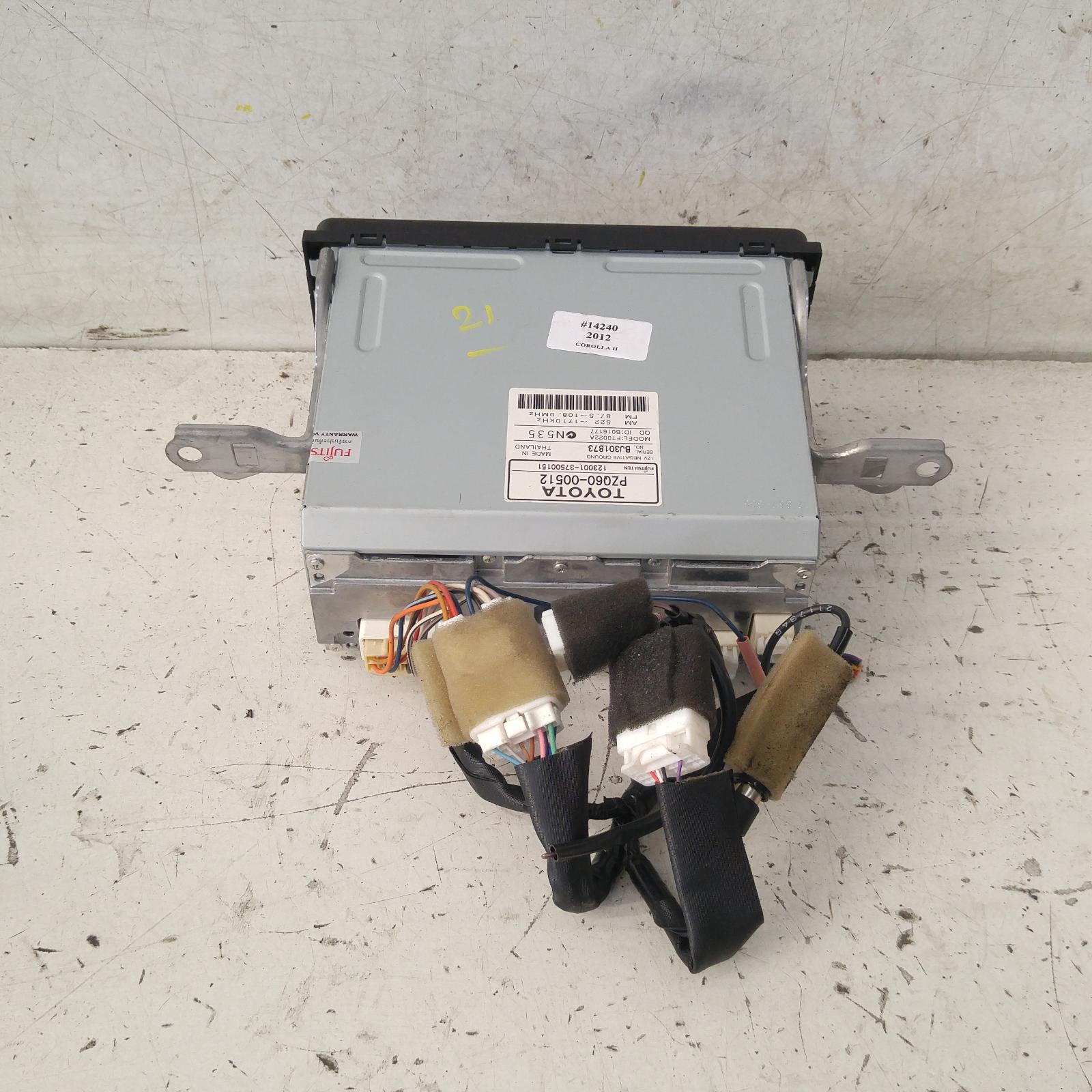 2012 Toyota Corolla Radio/Cd/Dvd/Sat/Tv View Auto part Radio/Cd/Dvd/Sat/Tv Toyota Corolla 2012