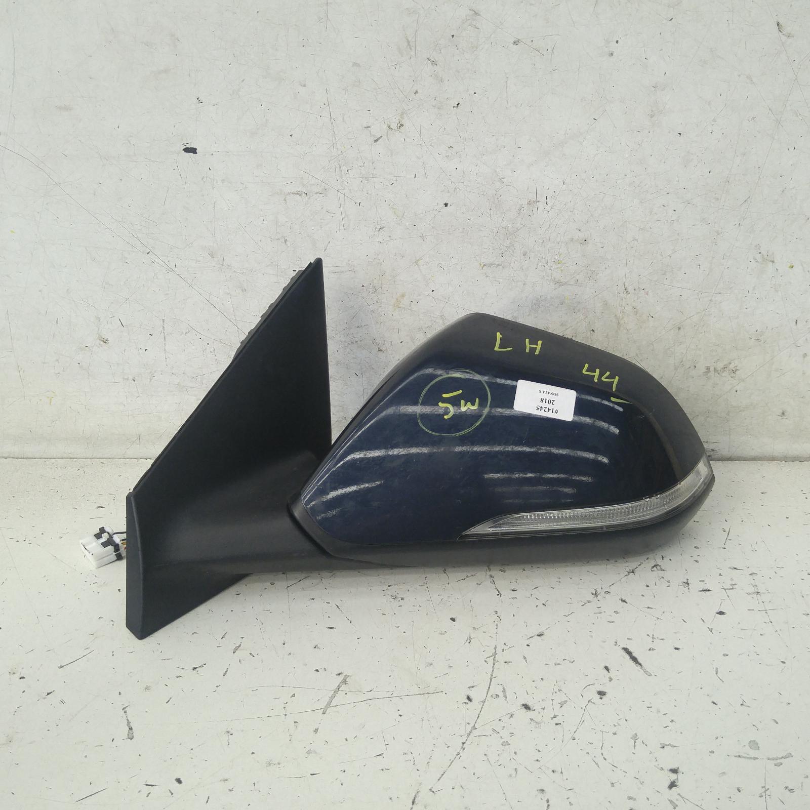 View Auto part Left Door Mirror Hyundai Sonata 2018