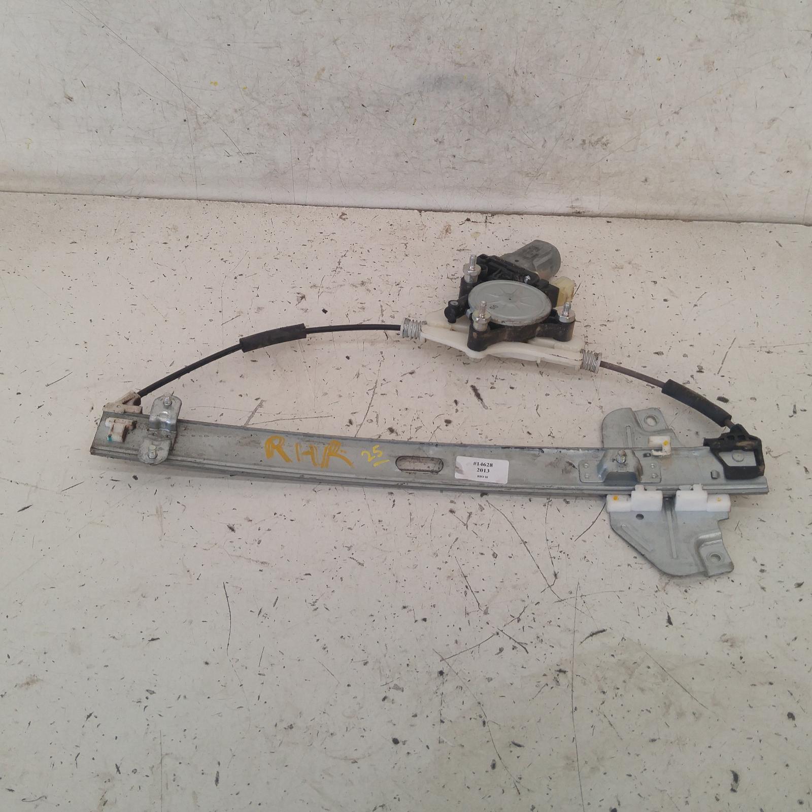 2013 Kia Rio Right Rear Wnd Reg/Motor View Auto part Right Rear Wnd Reg/Motor Kia Rio 2013