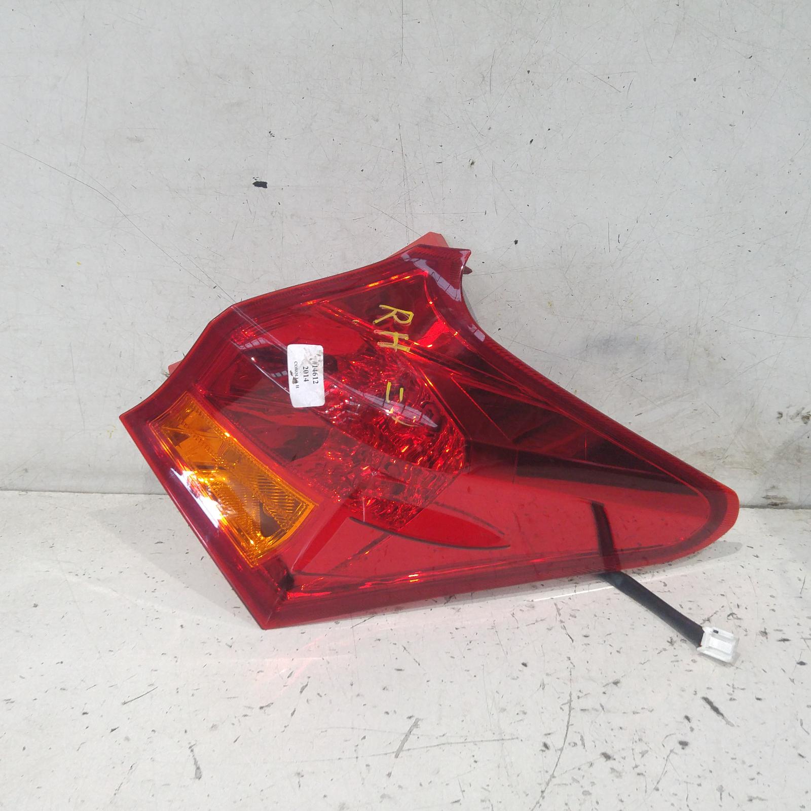 View Auto part Right Taillight Toyota Corolla 2014