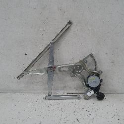 View Auto part Right Front Window Reg/Motor Toyota Yaris 2009