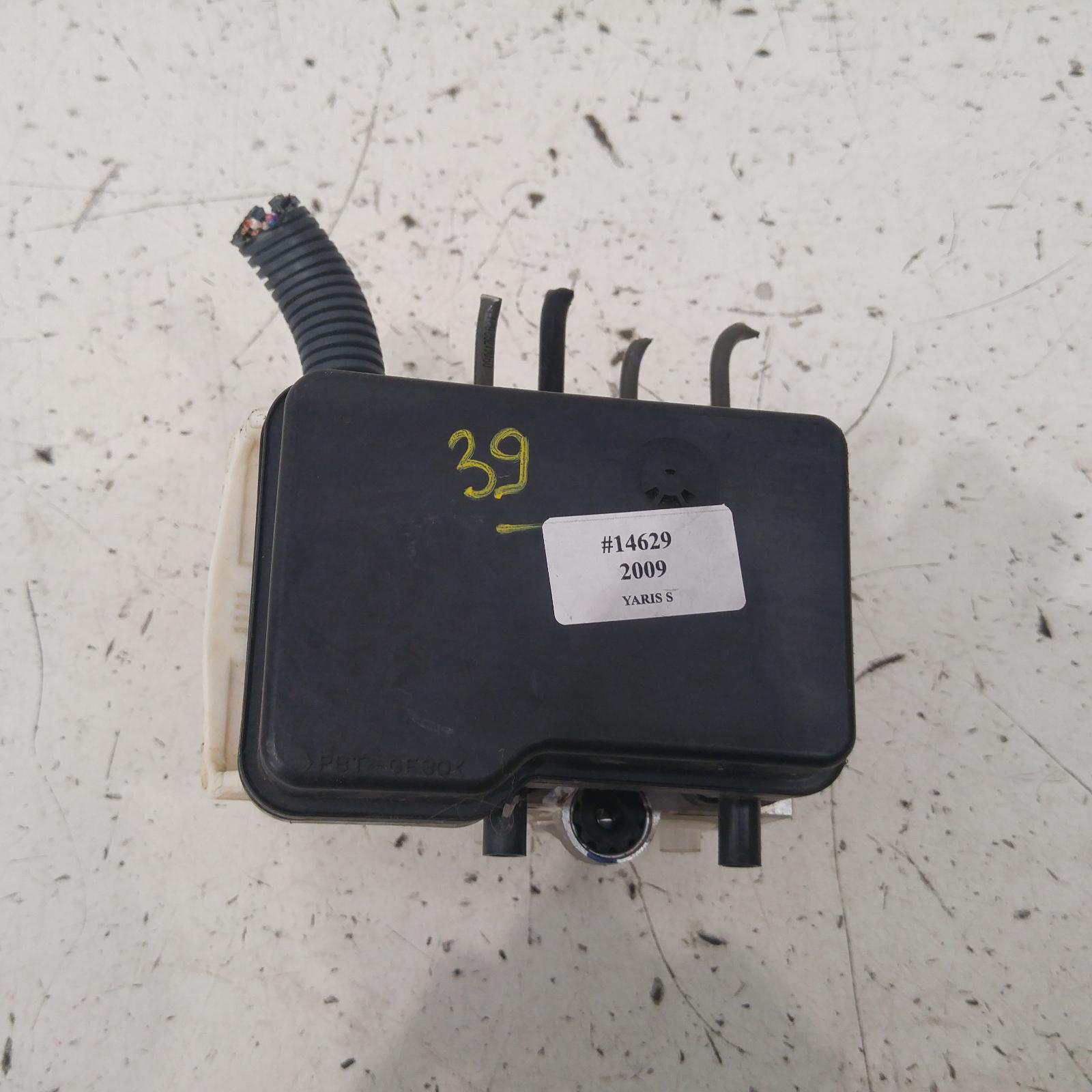 View Auto part Abs Pump/Modulator Toyota Yaris 2009