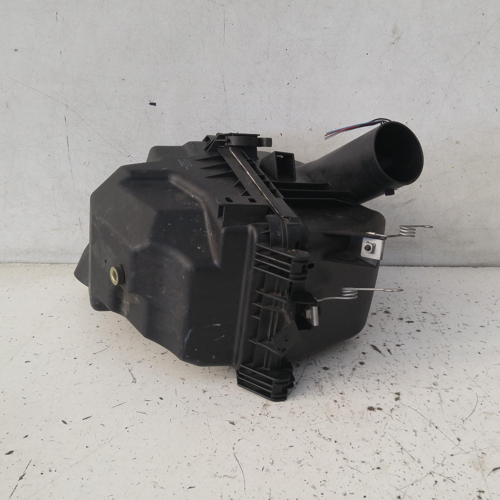 2004 Toyota Camry Air Cleaner/Box View Auto part Air Cleaner/Box Toyota Camry 2004