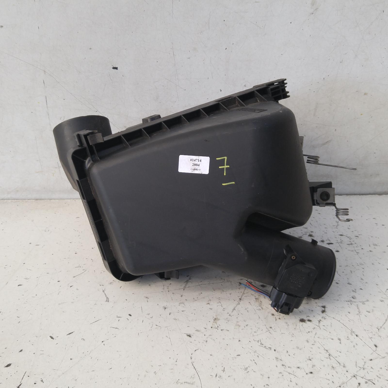 2004 Toyota Camry Air Cleaner/Box View Auto part Air Cleaner/Box Toyota Camry 2004