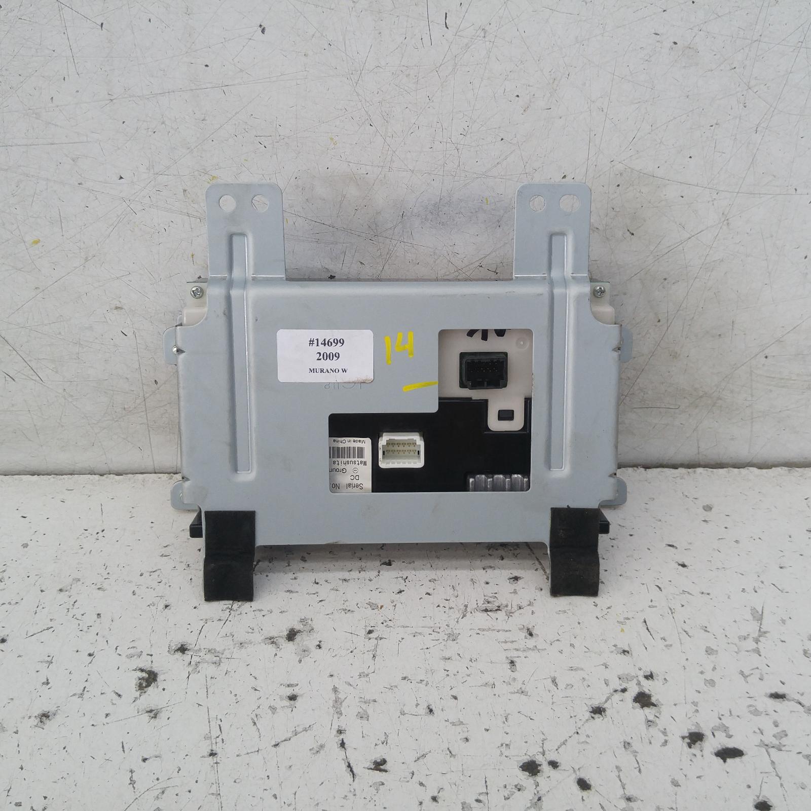 View Auto part Radio/Cd/Dvd/Sat/Tv Nissan Murano 2009