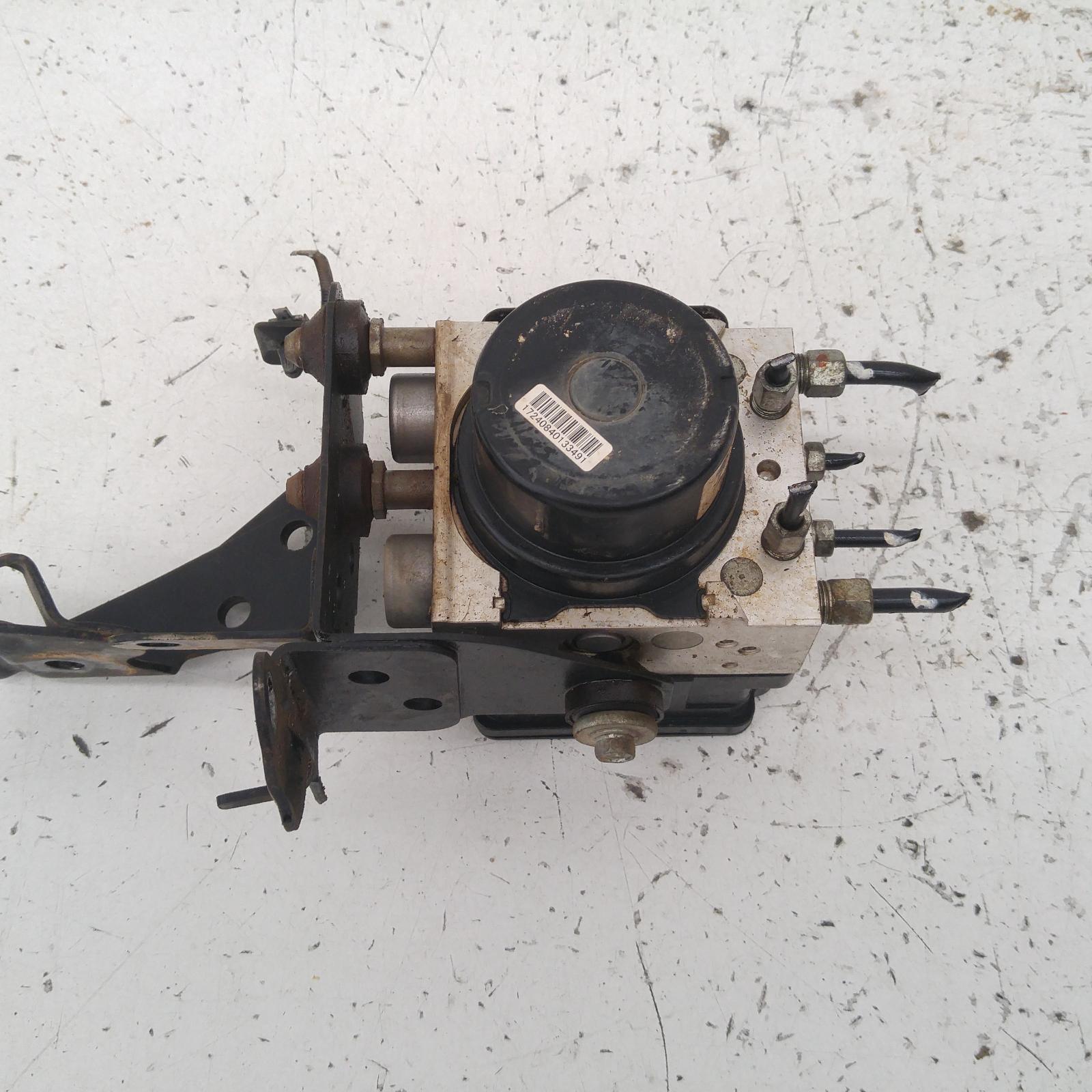 2009 Nissan Murano Abs Pump/Modulator View Auto part Abs Pump/Modulator Nissan Murano 2009