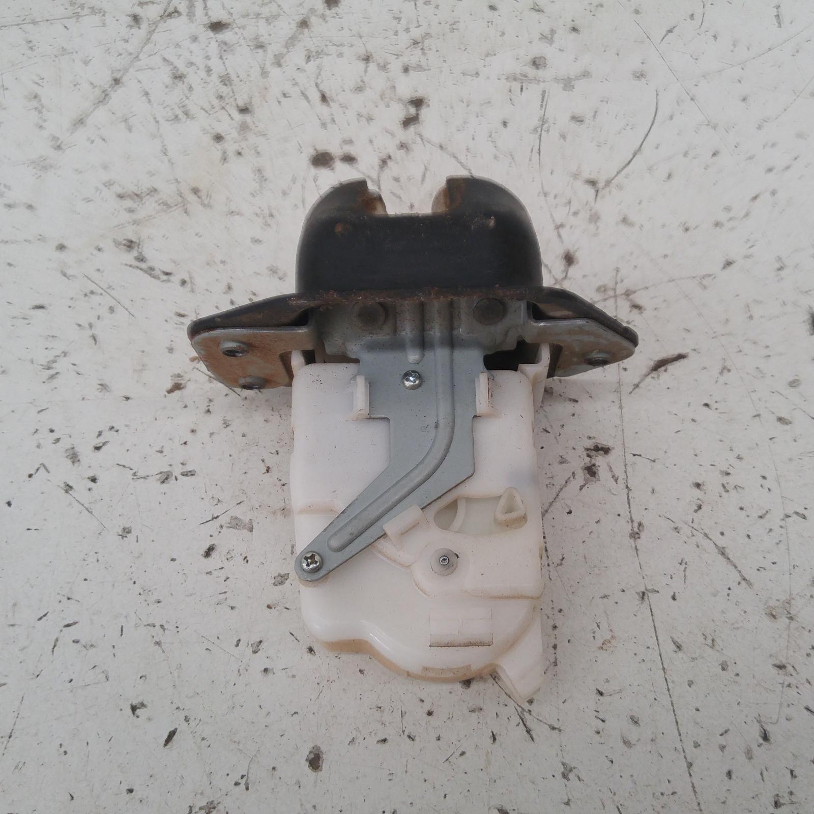 2009 Nissan Murano Door/Boot/Gate Lock View Auto part Door/Boot/Gate Lock Nissan Murano 2009