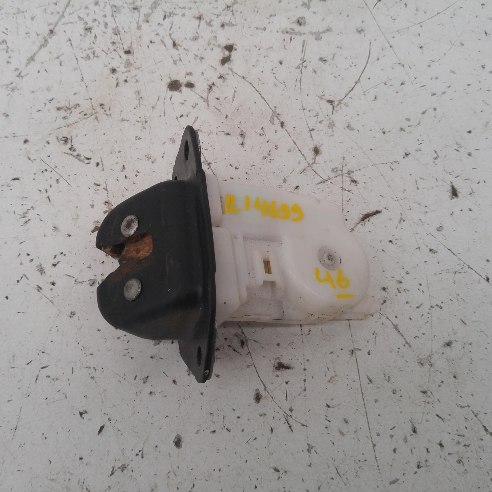2009 Nissan Murano Door/Boot/Gate Lock View Auto part Door/Boot/Gate Lock Nissan Murano 2009
