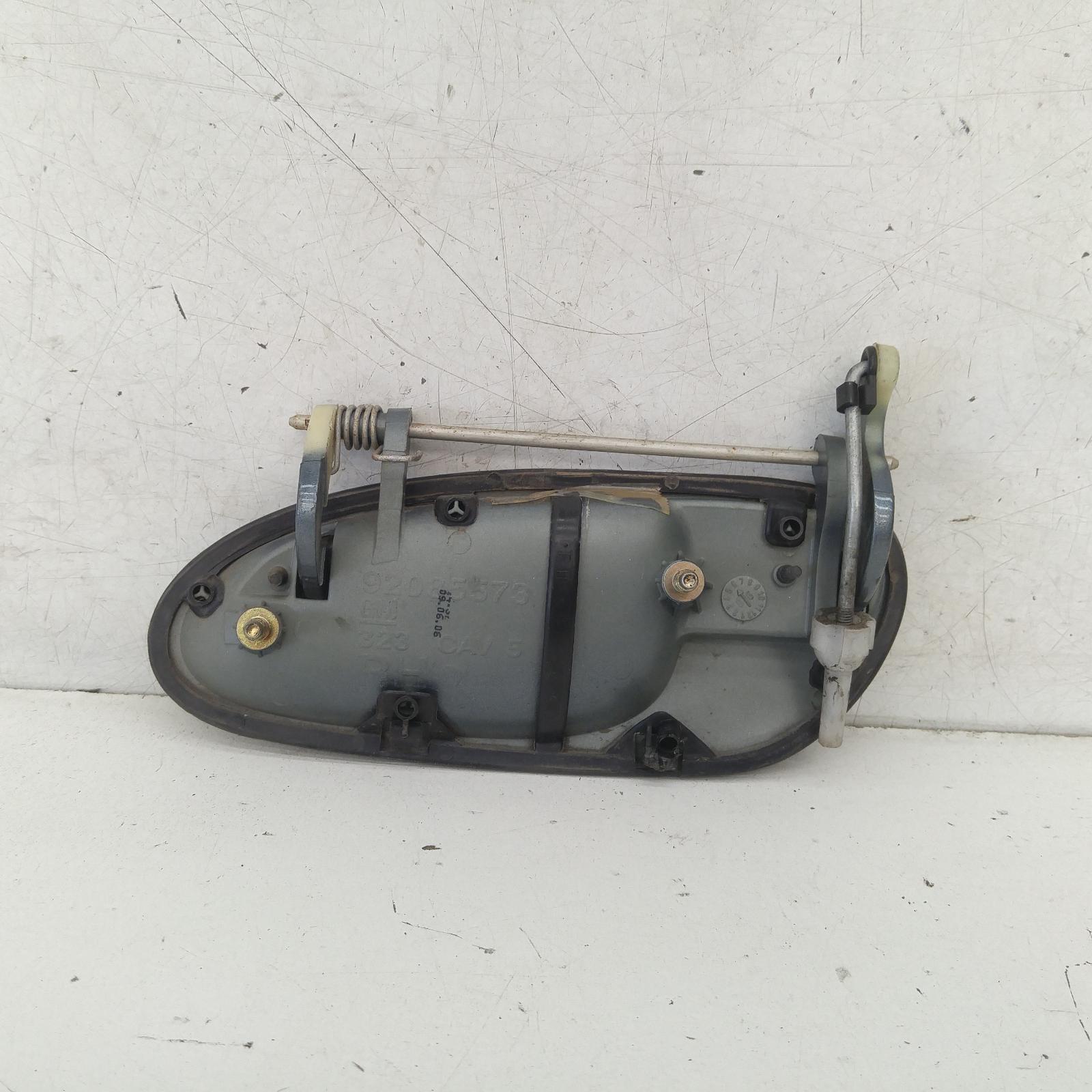 View Auto part Door Handle Holden Commodore 2006